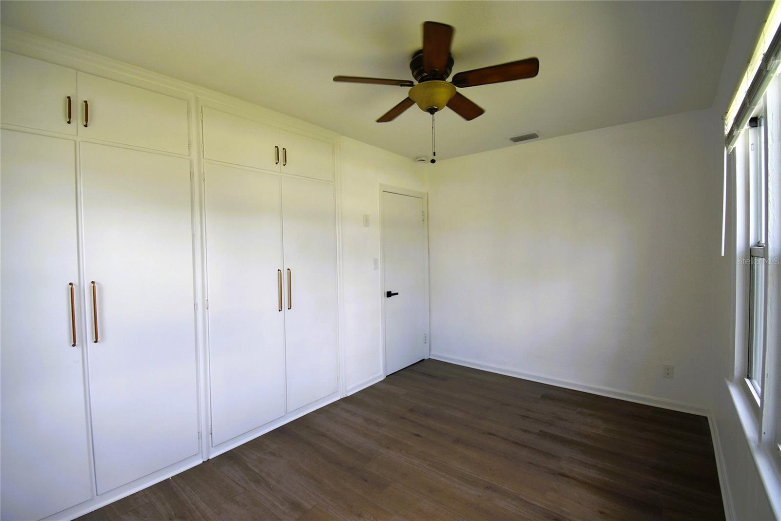 Image 29 of 54 For 220 Maynard Avenue