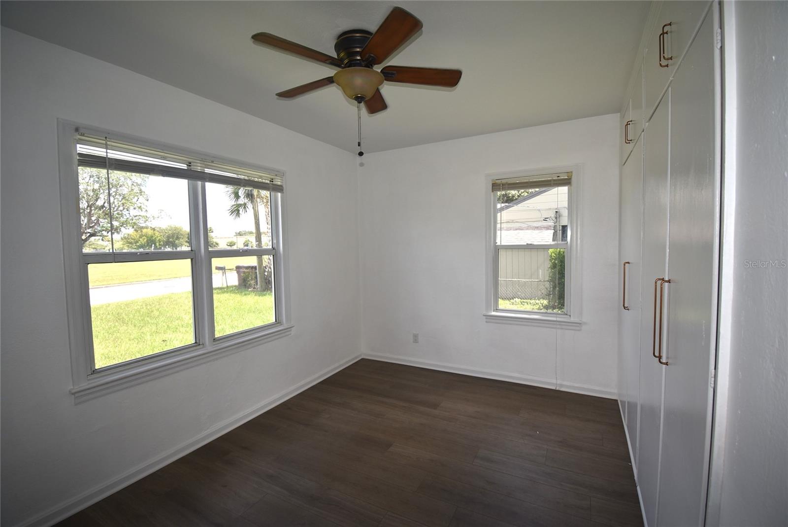 Image 31 of 54 For 220 Maynard Avenue