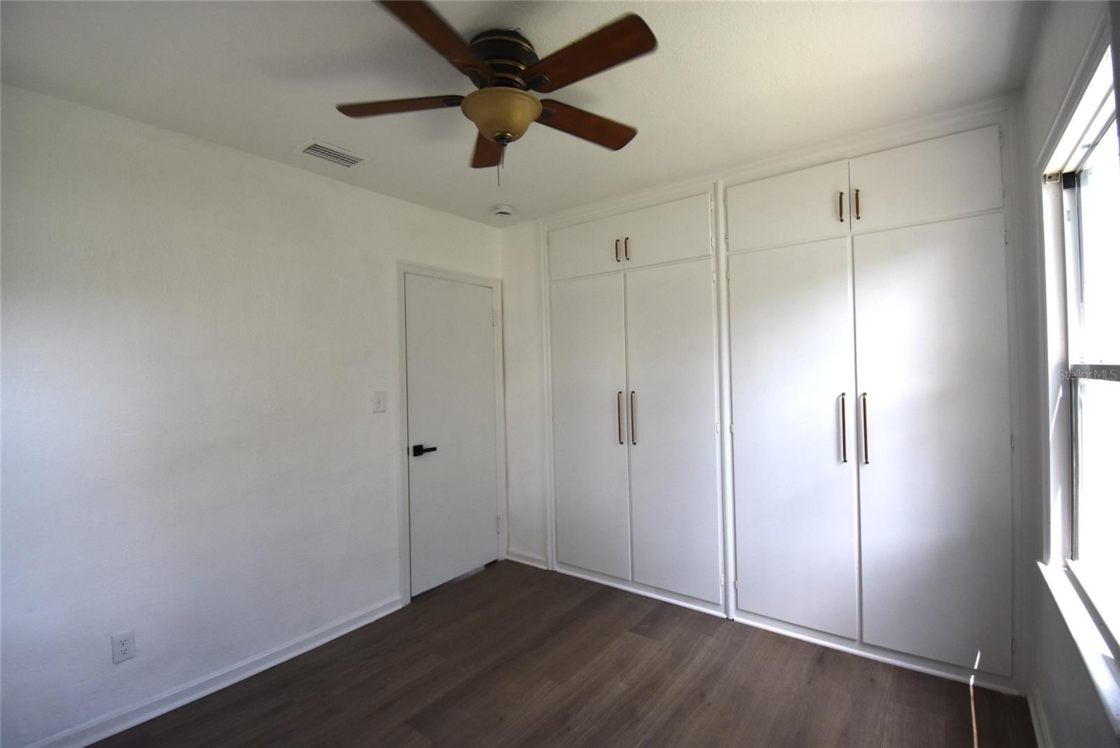 Image 35 of 54 For 220 Maynard Avenue