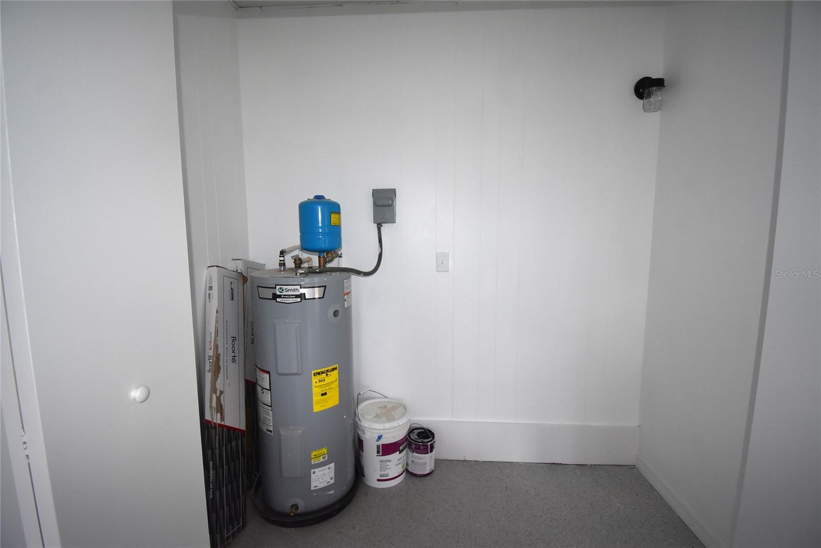 Image 39 of 54 For 220 Maynard Avenue