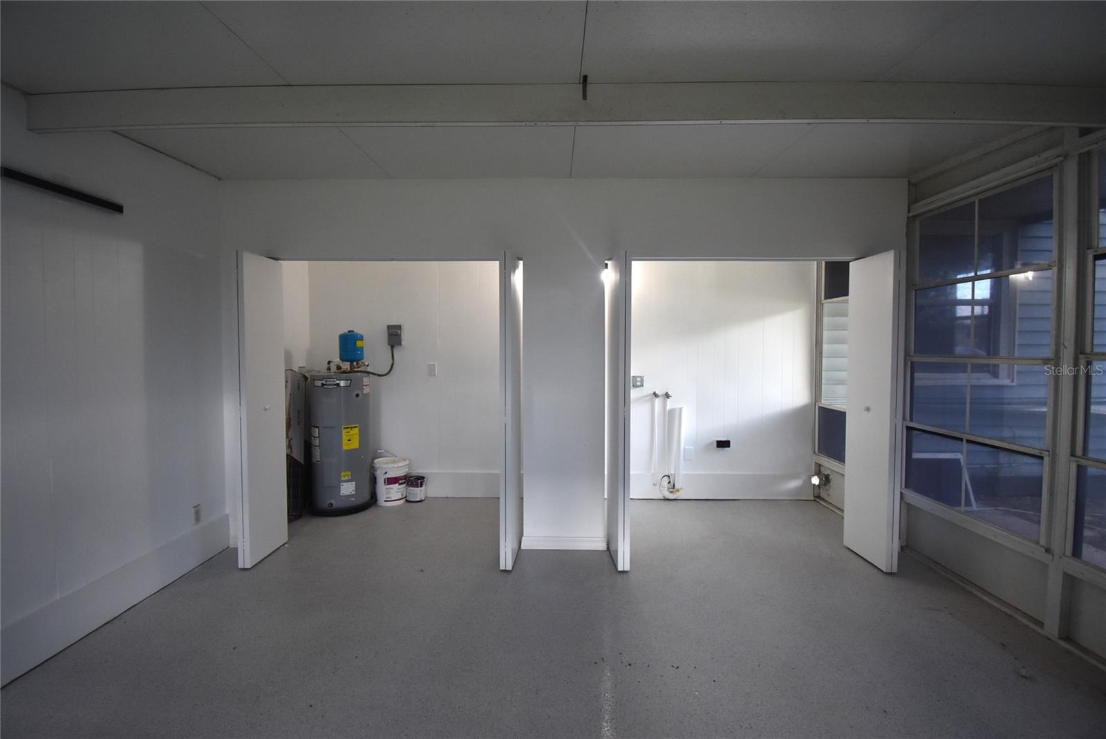 Image 40 of 54 For 220 Maynard Avenue