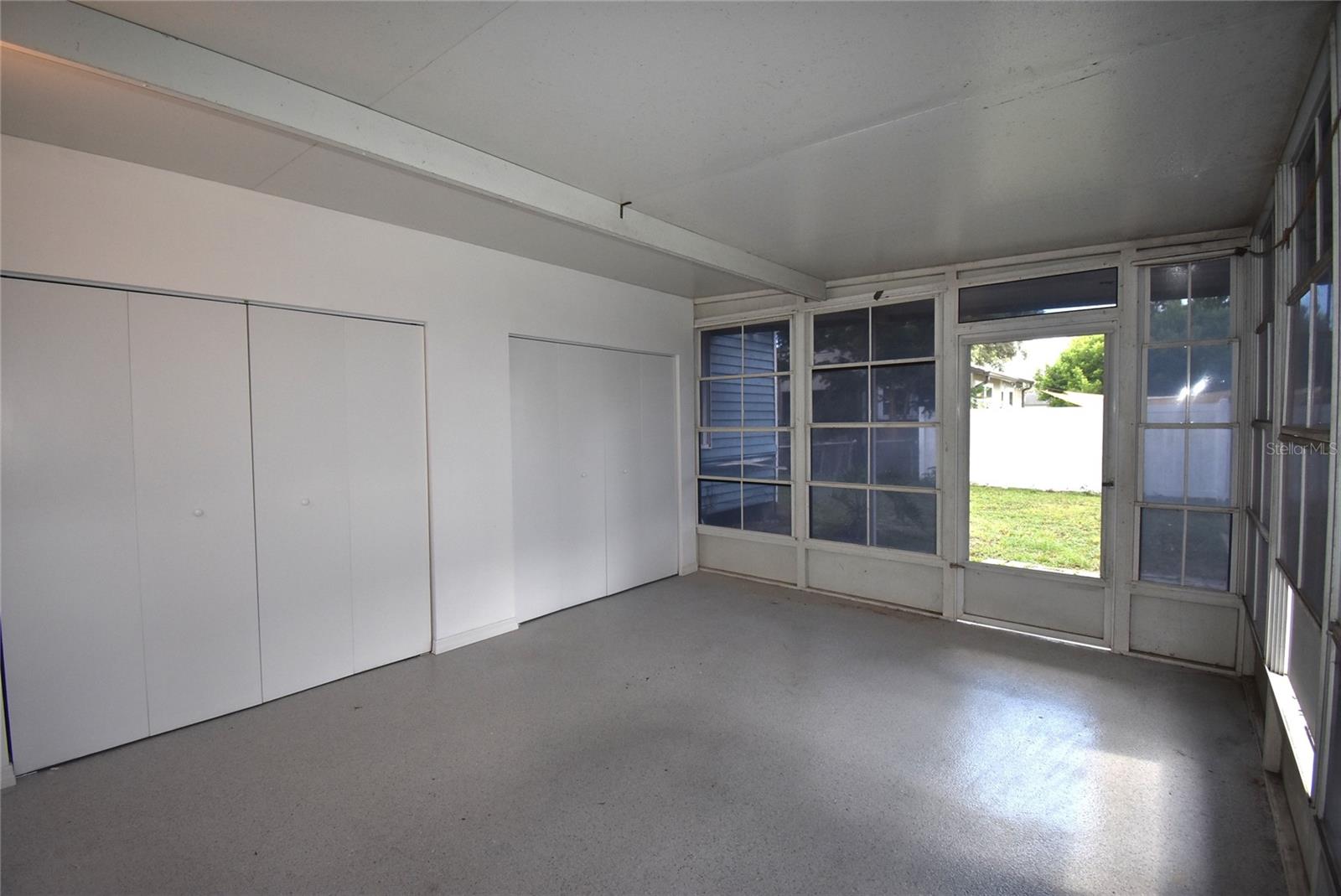 Image 44 of 54 For 220 Maynard Avenue