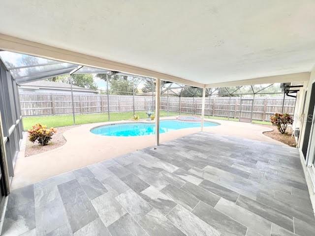 Image 20 of 23 For 525 Southport Drive