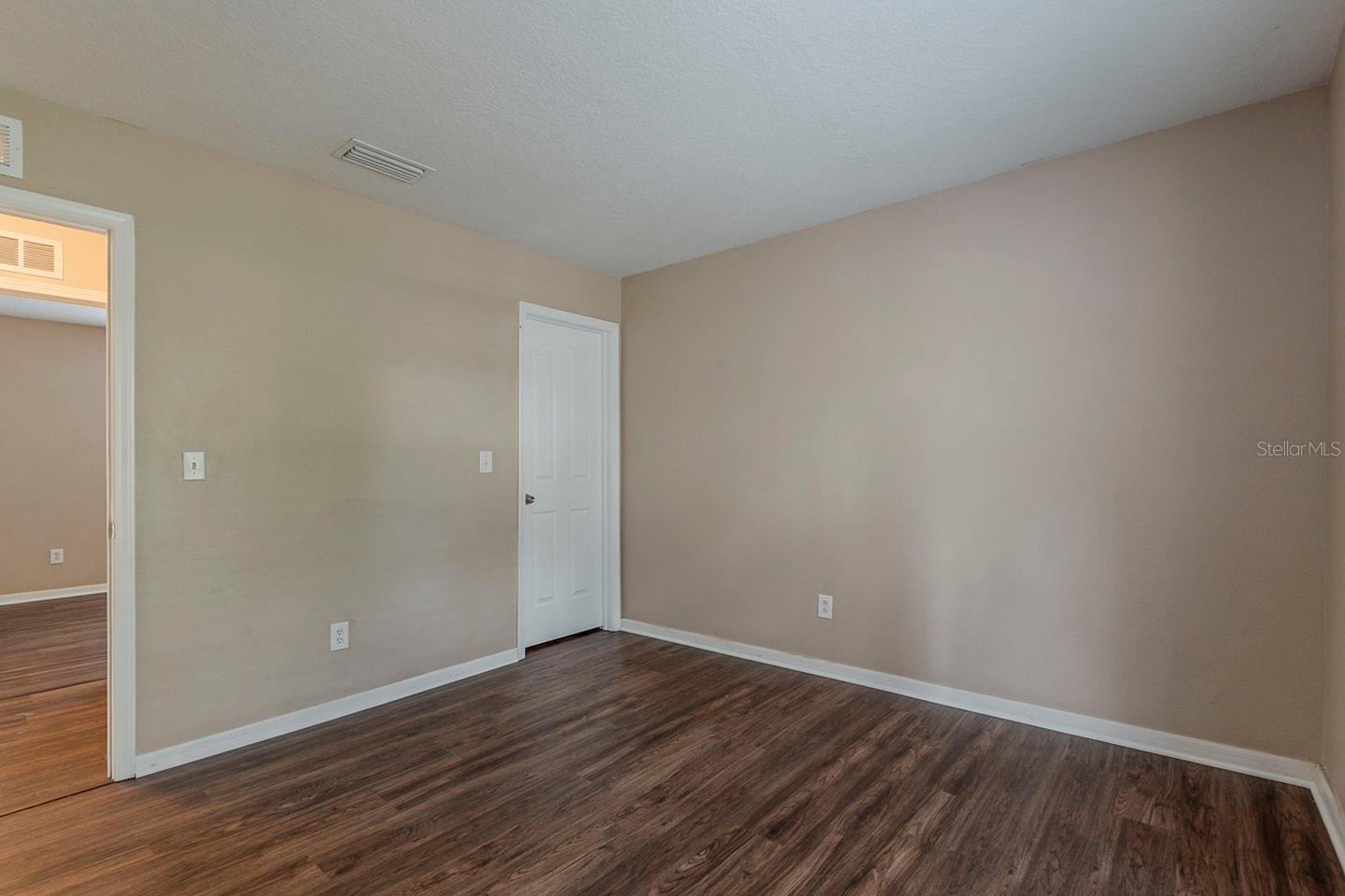 Image 21 of 30 For 10501 Marsanne Place