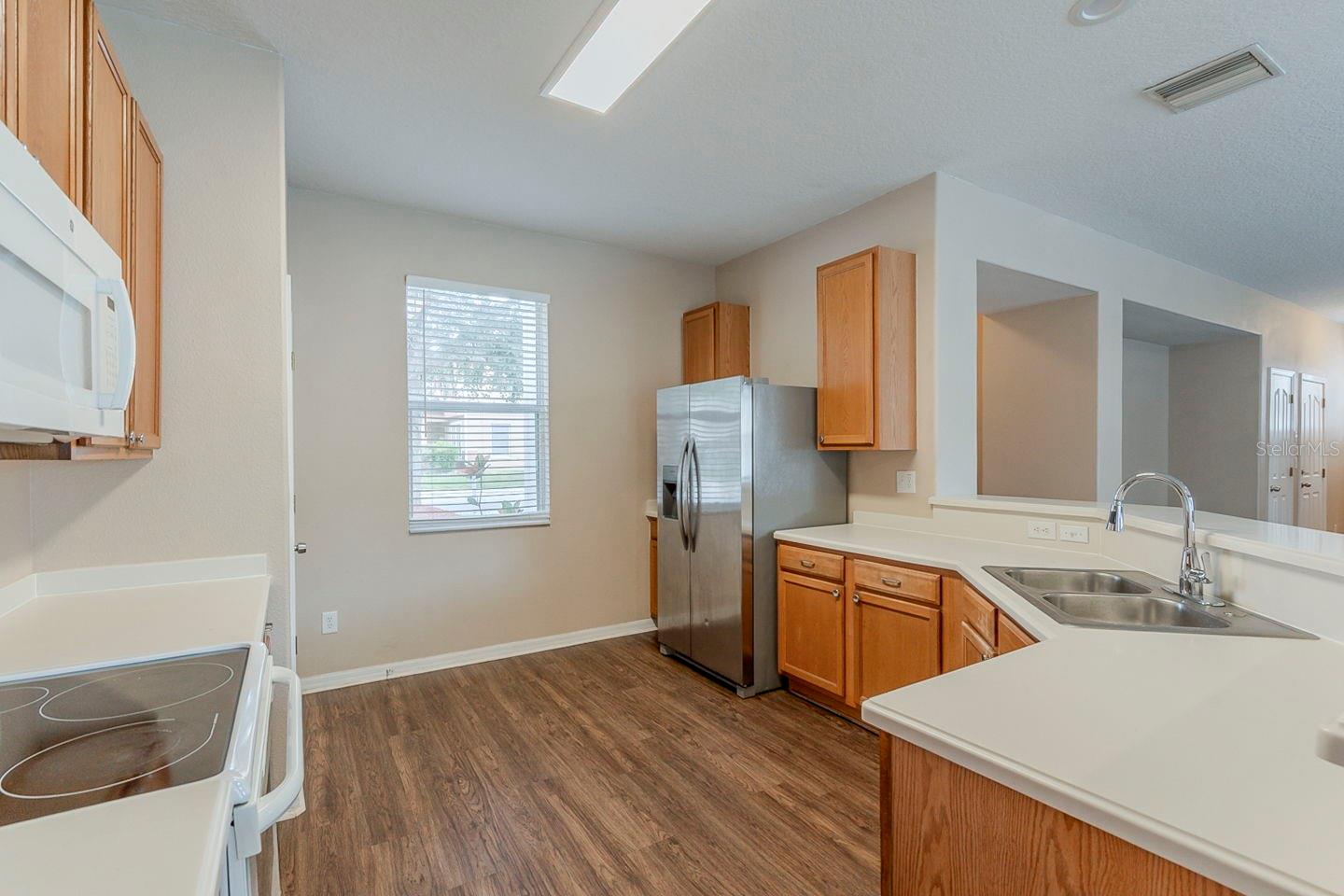 Image 6 of 30 For 10501 Marsanne Place