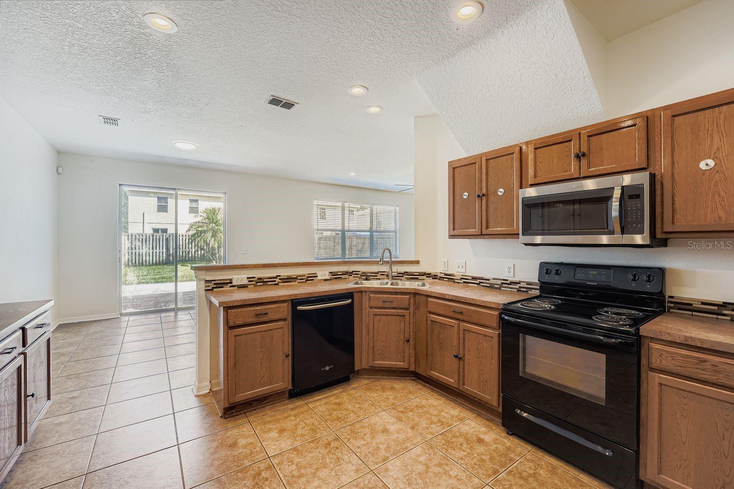 Image 12 of 28 For 18833 Litzau Lane