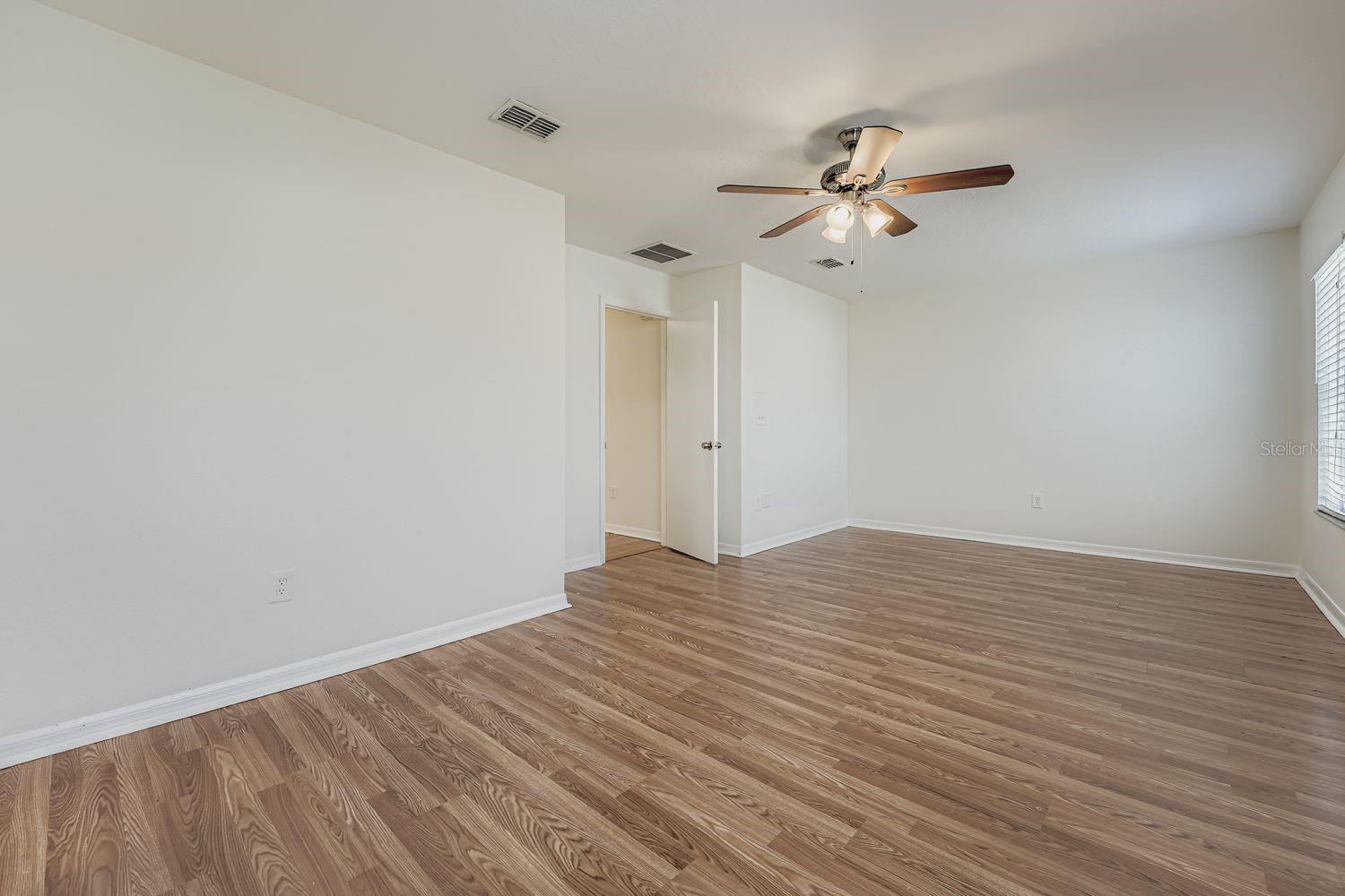 Image 15 of 28 For 18833 Litzau Lane