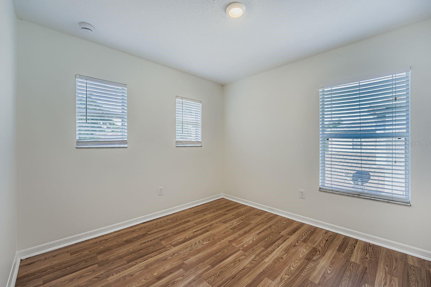 Image 22 of 28 For 18833 Litzau Lane