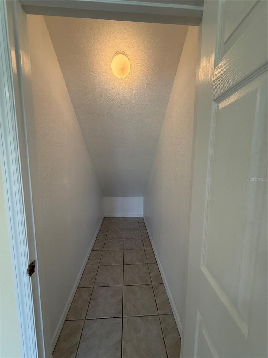 Image 10 of 18 For 2212 Garden Lake Drive