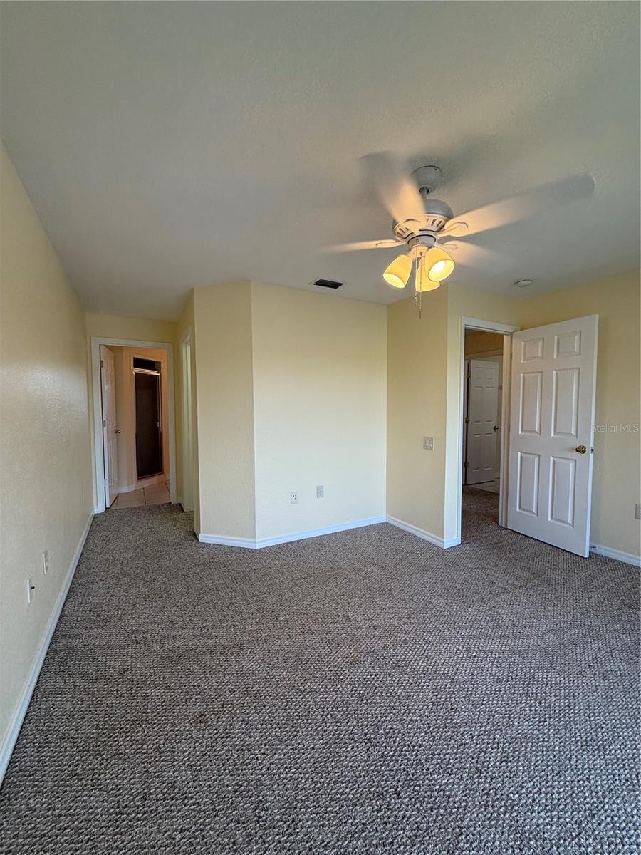 Image 13 of 18 For 2212 Garden Lake Drive