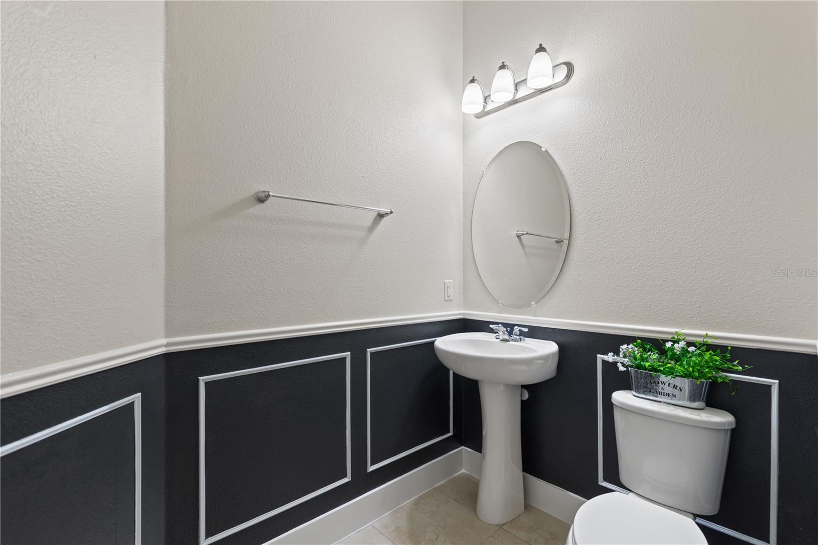 Image 22 of 76 For 12136 Canyon Sun Trail