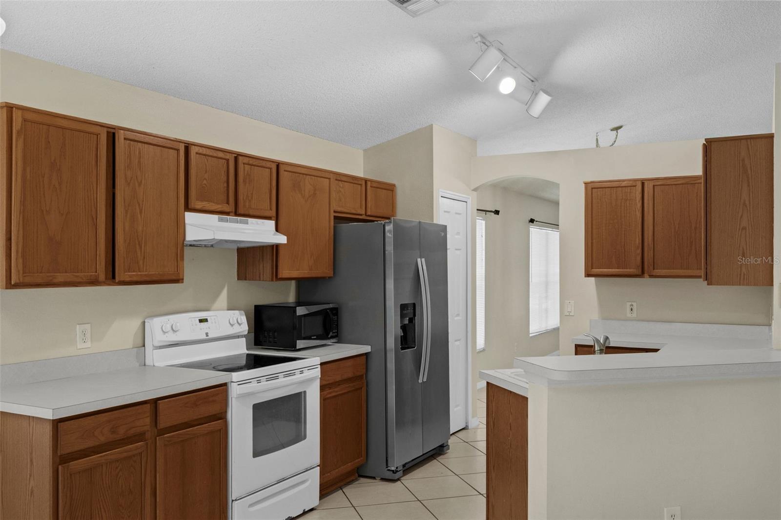 Image 10 of 28 For 4422 King Edward Drive