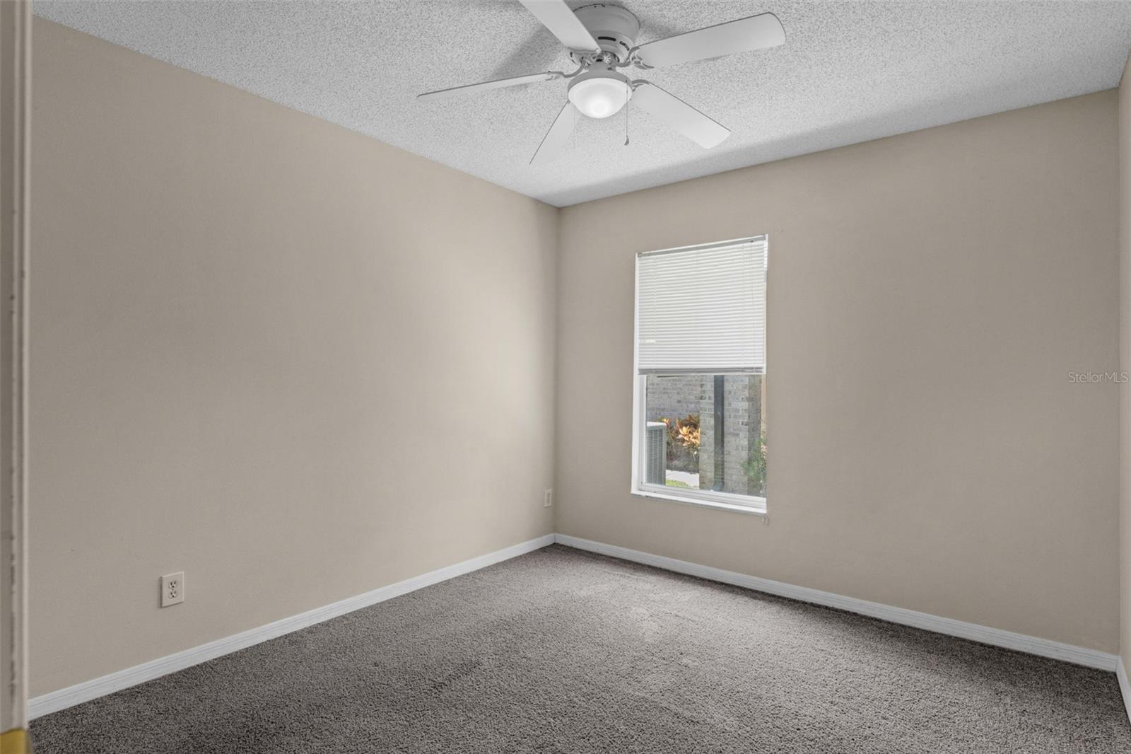 Image 11 of 28 For 4422 King Edward Drive