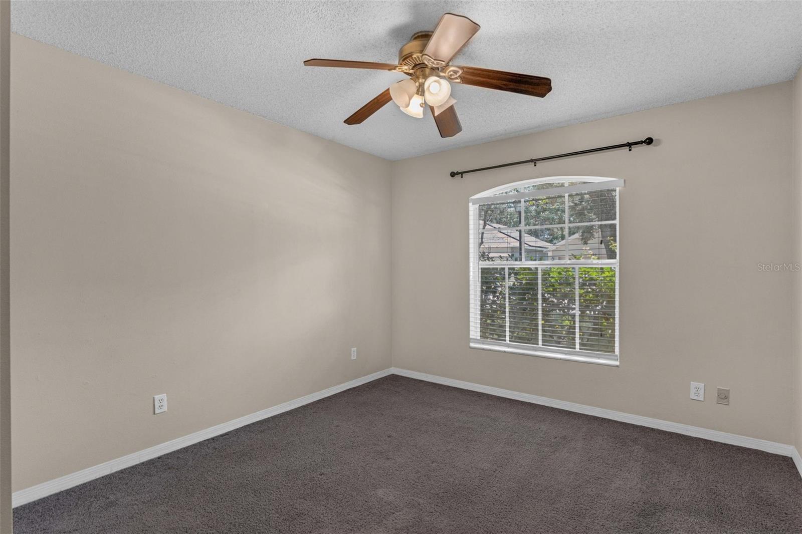 Image 16 of 28 For 4422 King Edward Drive