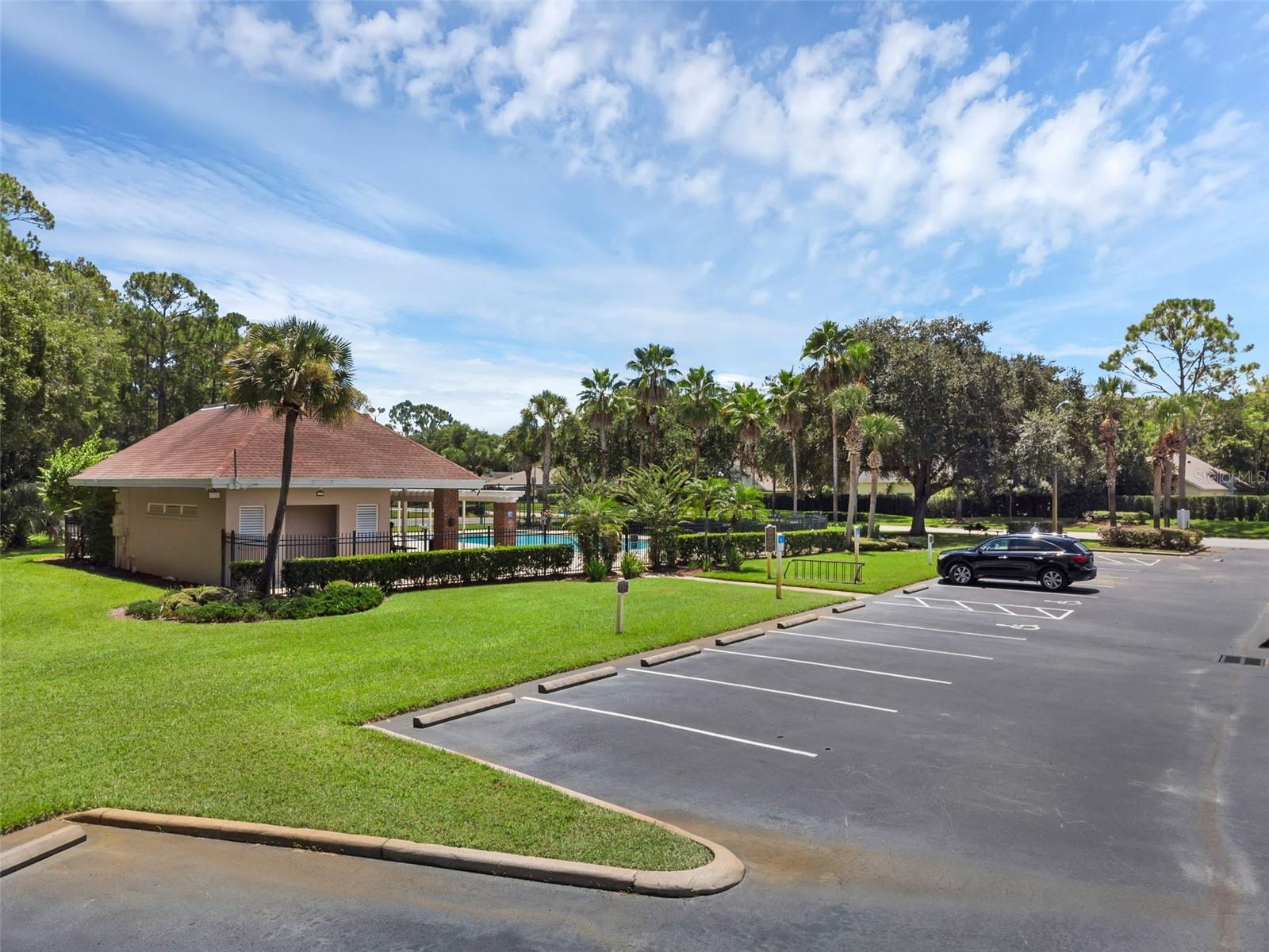 Image 23 of 28 For 4422 King Edward Drive