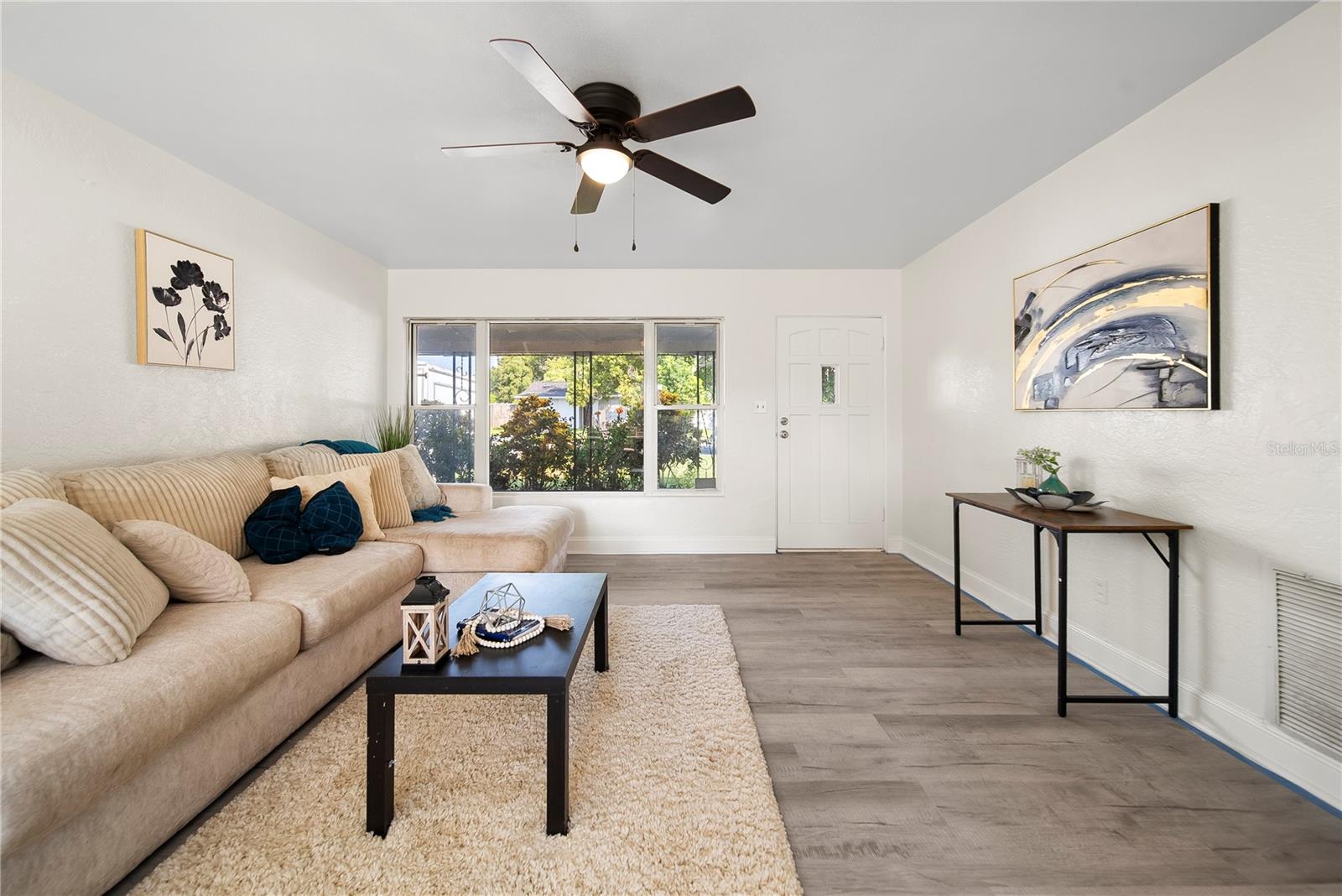 Image 2 of 12 For 3 Cassia Lane