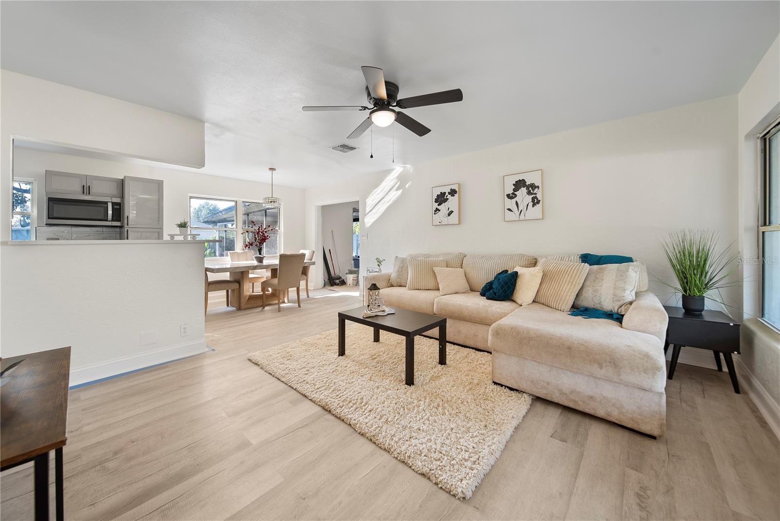 Image 3 of 12 For 3 Cassia Lane