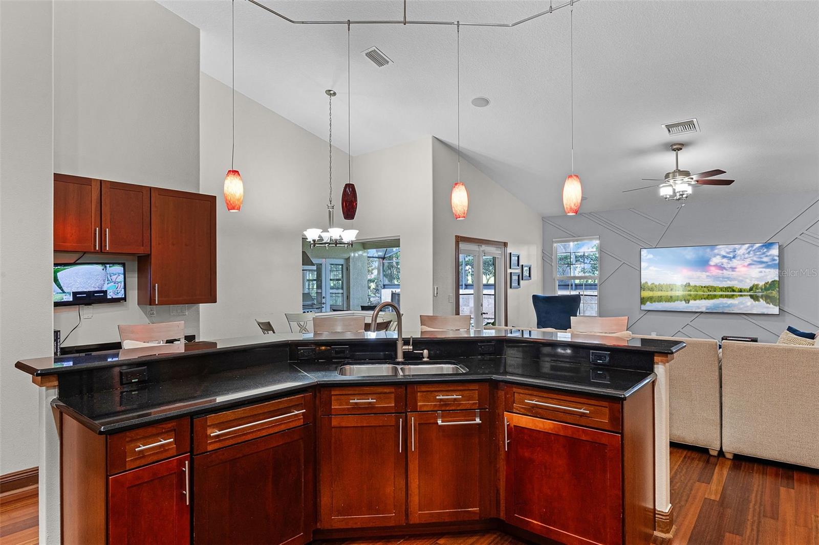 Image 17 of 56 For 16623 Royal Palm Drive