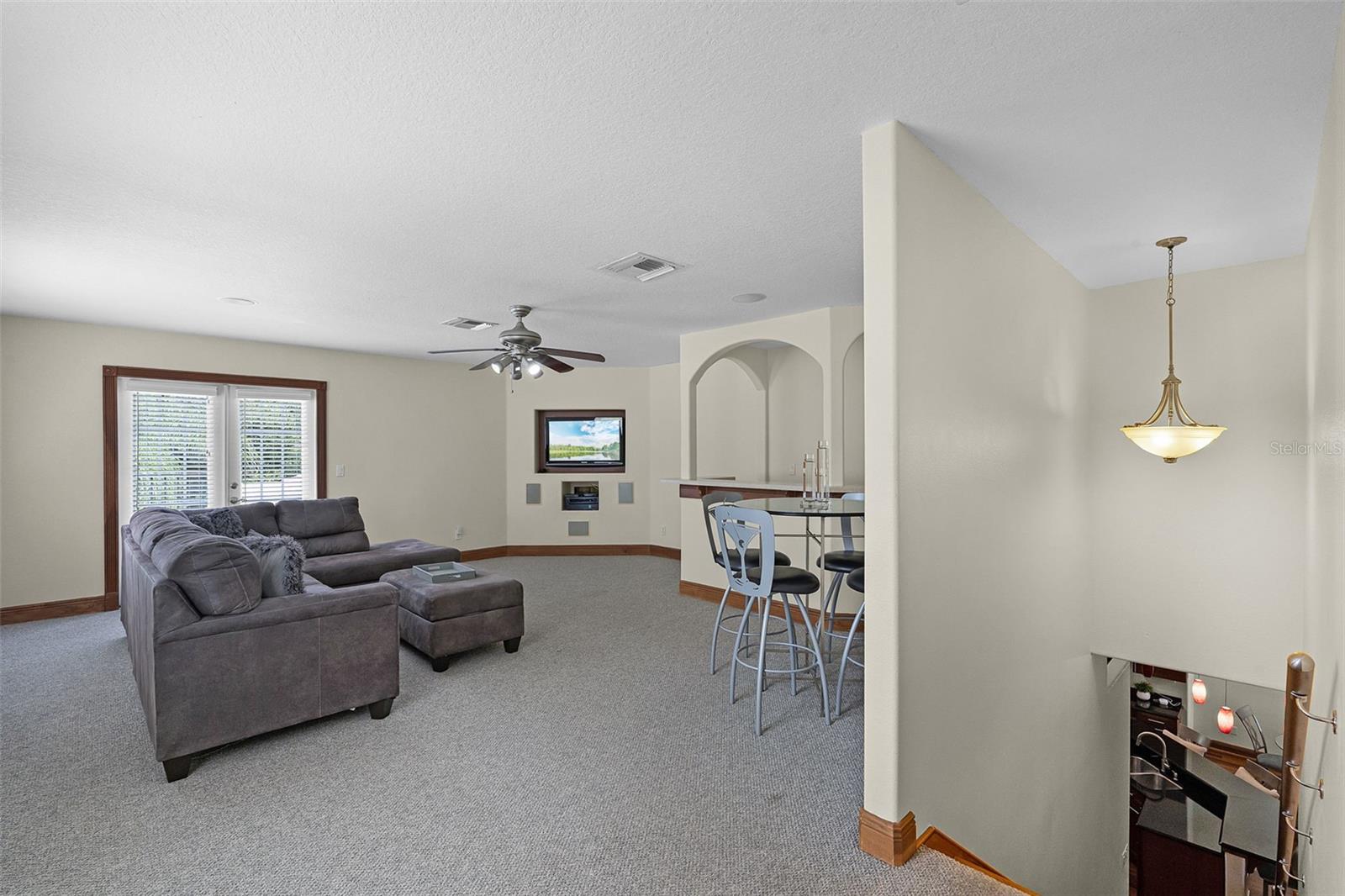Image 21 of 56 For 16623 Royal Palm Drive