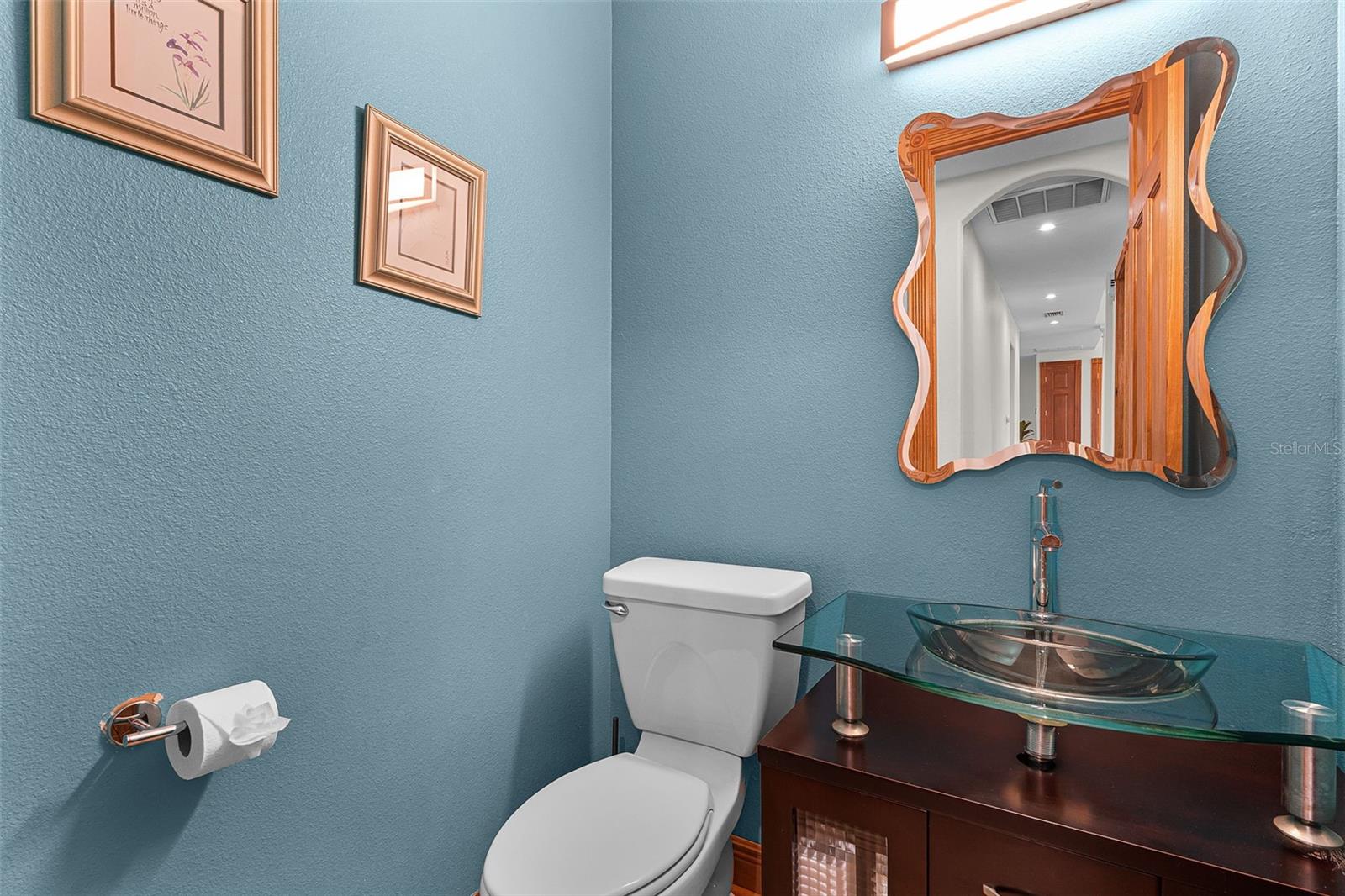Image 25 of 56 For 16623 Royal Palm Drive