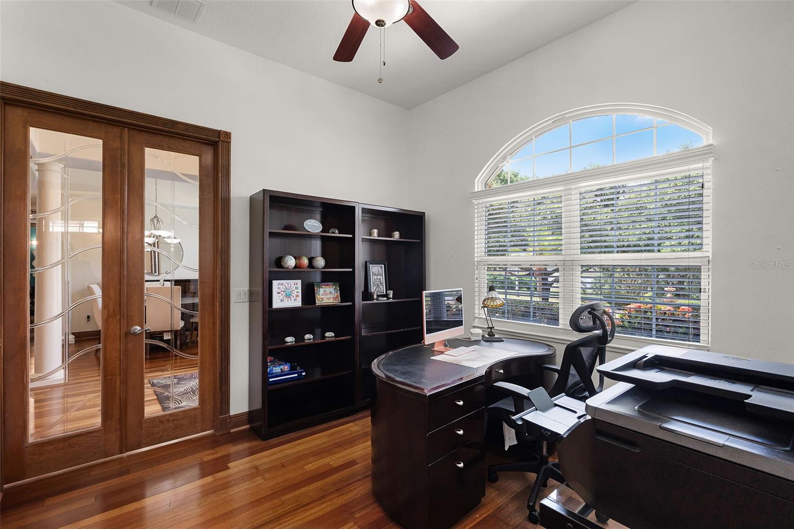 Image 28 of 56 For 16623 Royal Palm Drive
