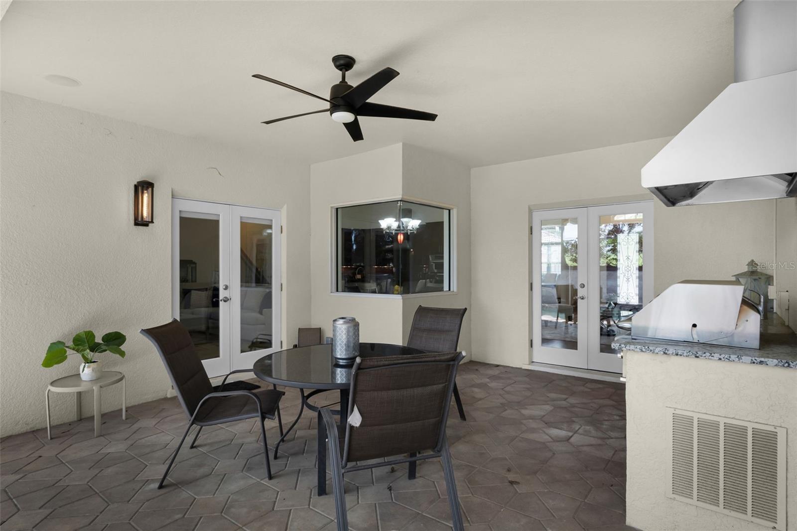 Image 41 of 56 For 16623 Royal Palm Drive