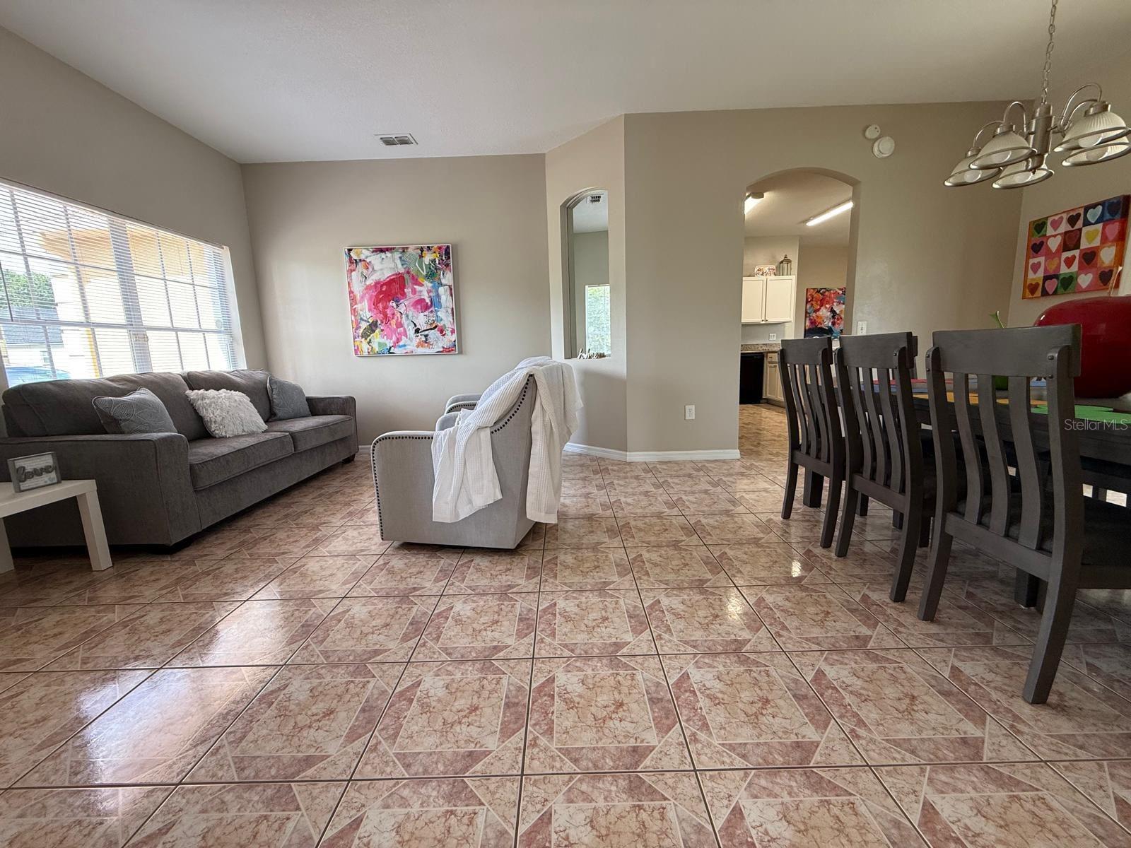 Image 7 of 31 For 2526 Jasmine Trace Drive