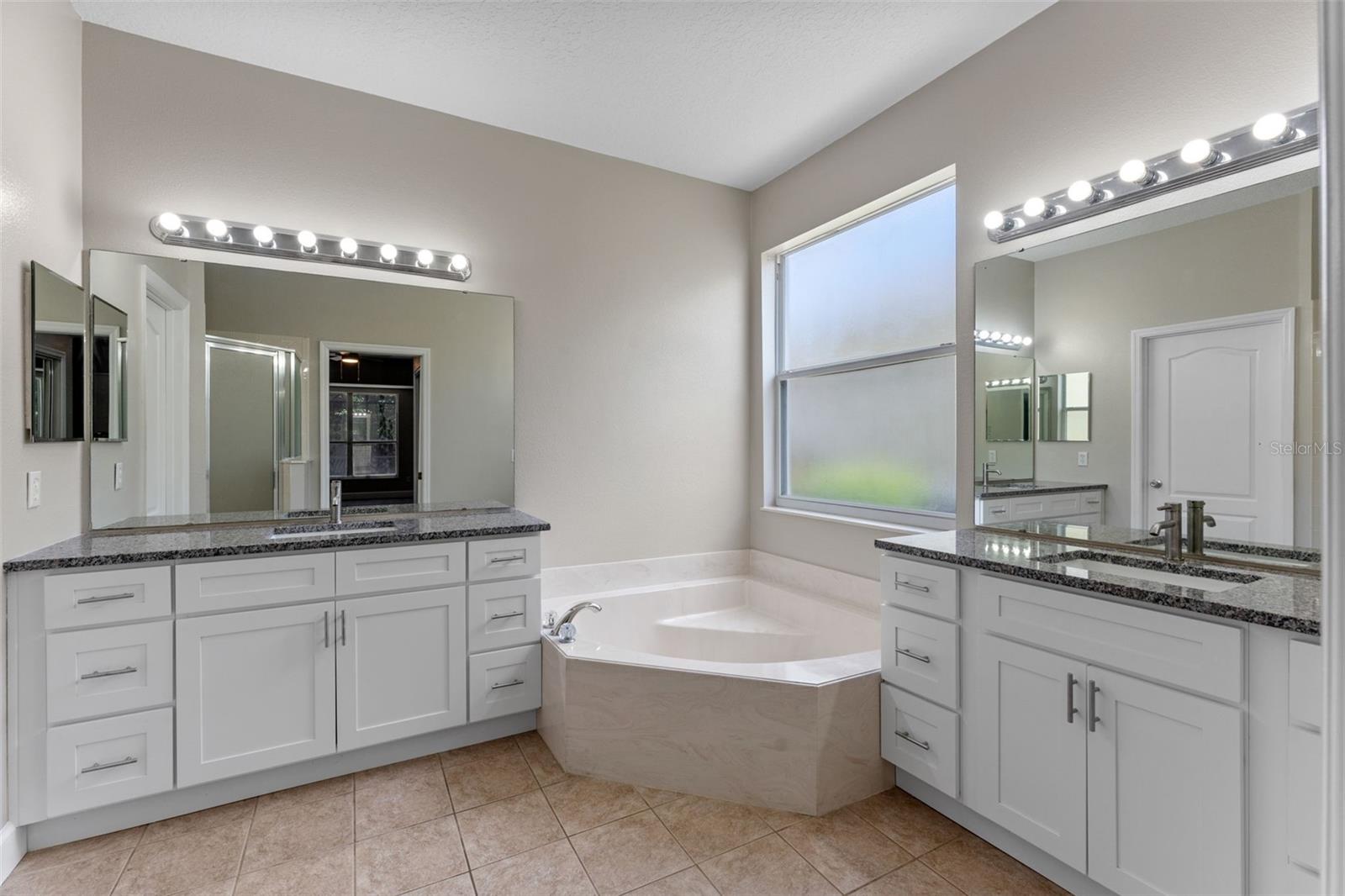 Image 13 of 33 For 12026 Blairemont Way