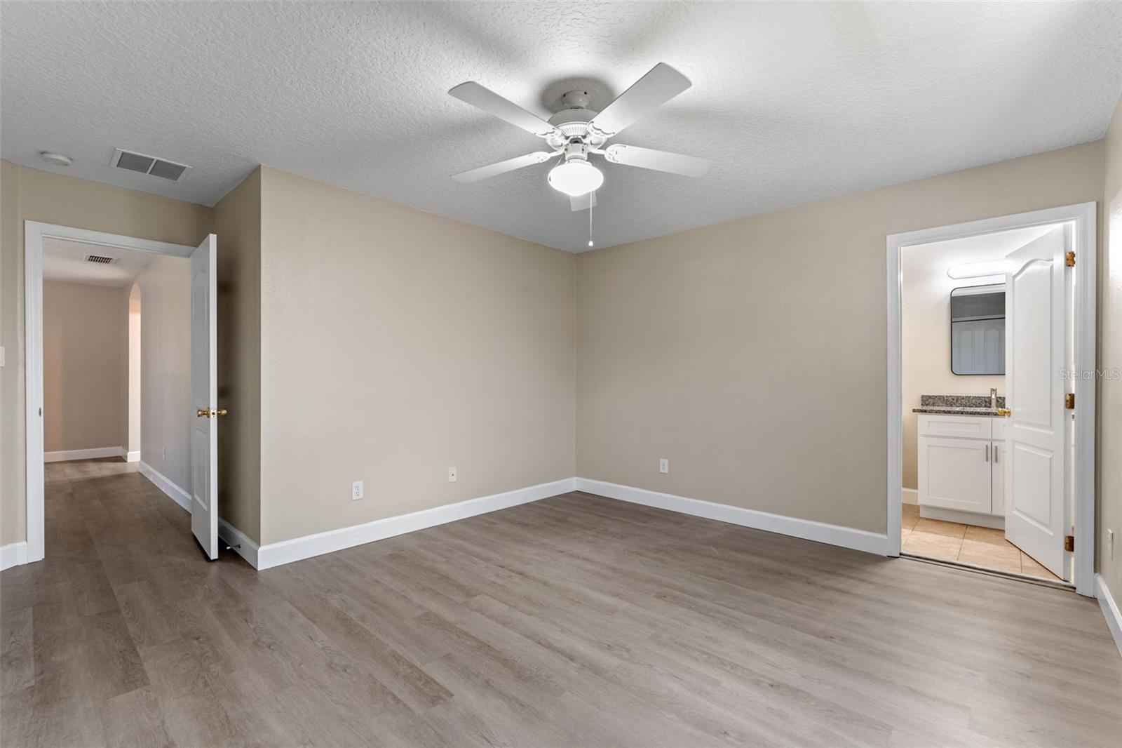 Image 25 of 33 For 12026 Blairemont Way