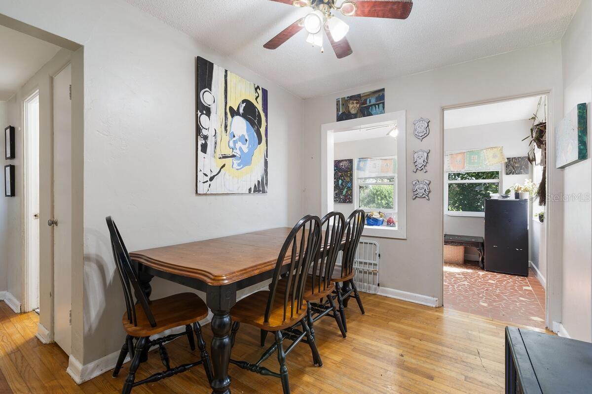 Image 12 of 23 For 828 50th Avenue S