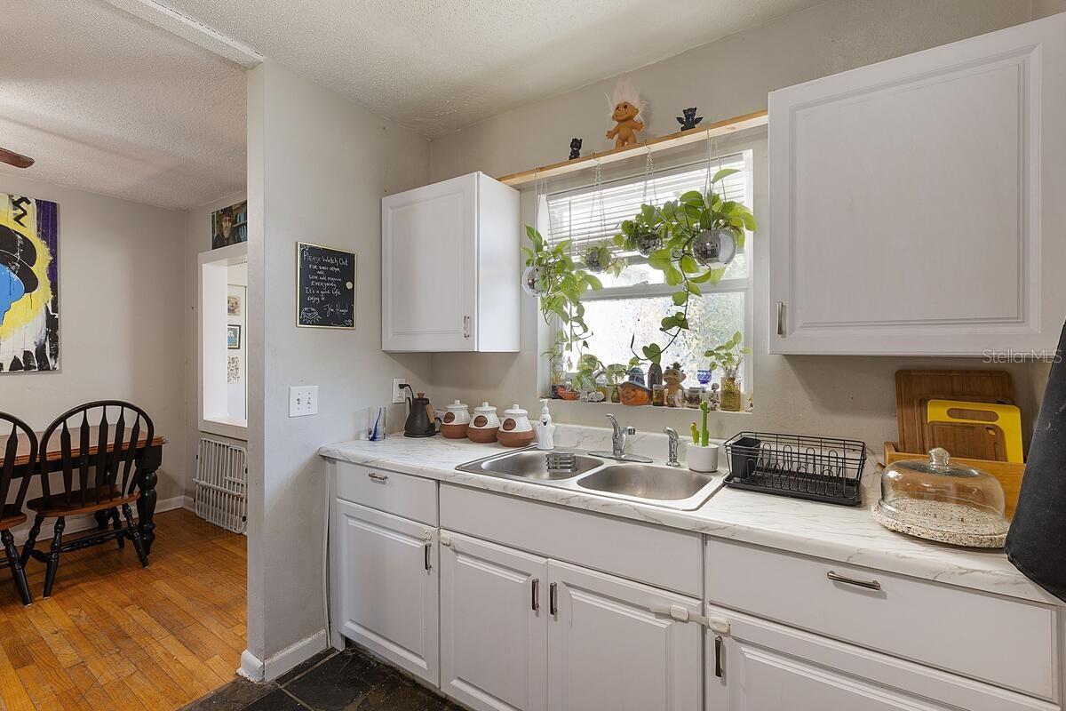 Image 18 of 23 For 828 50th Avenue S