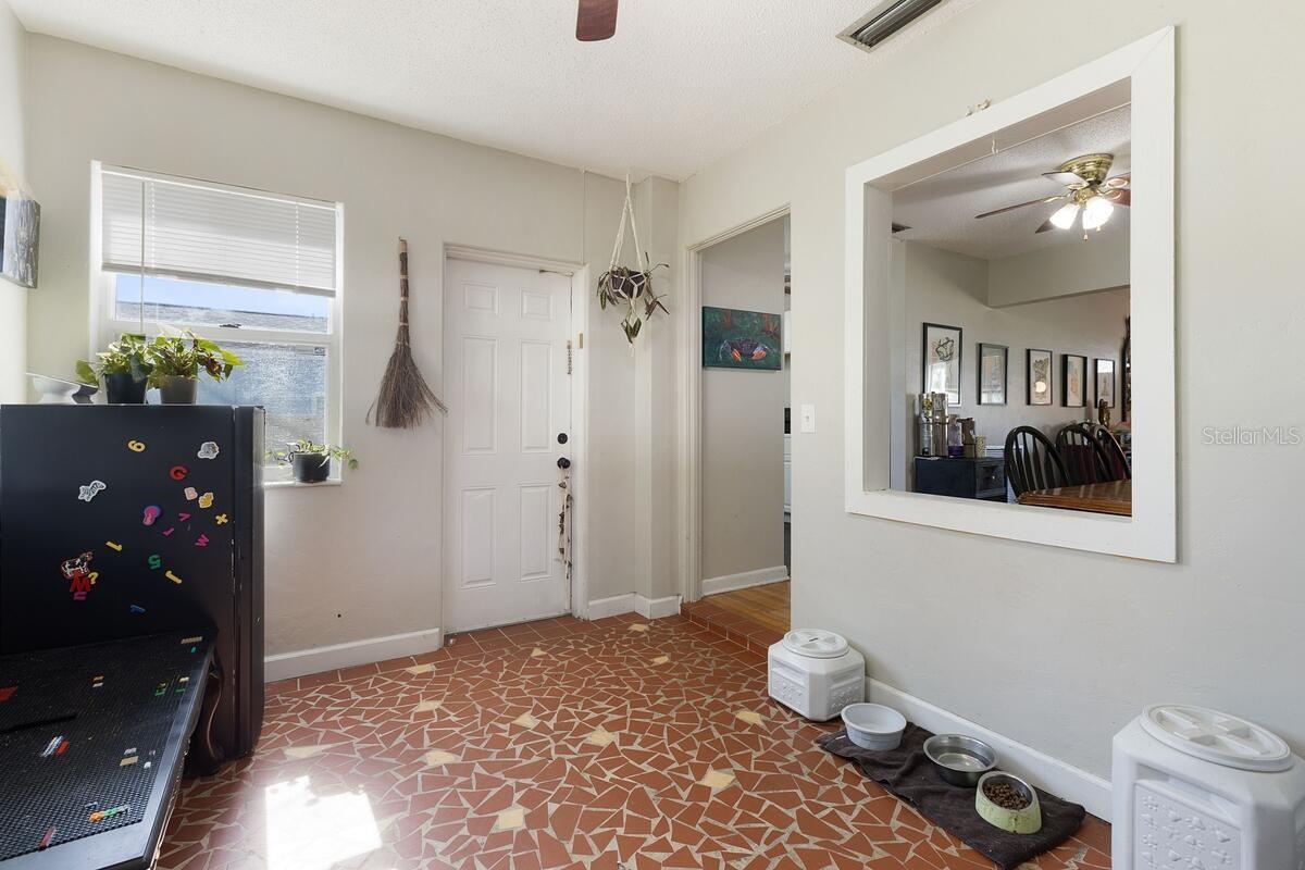 Image 19 of 23 For 828 50th Avenue S
