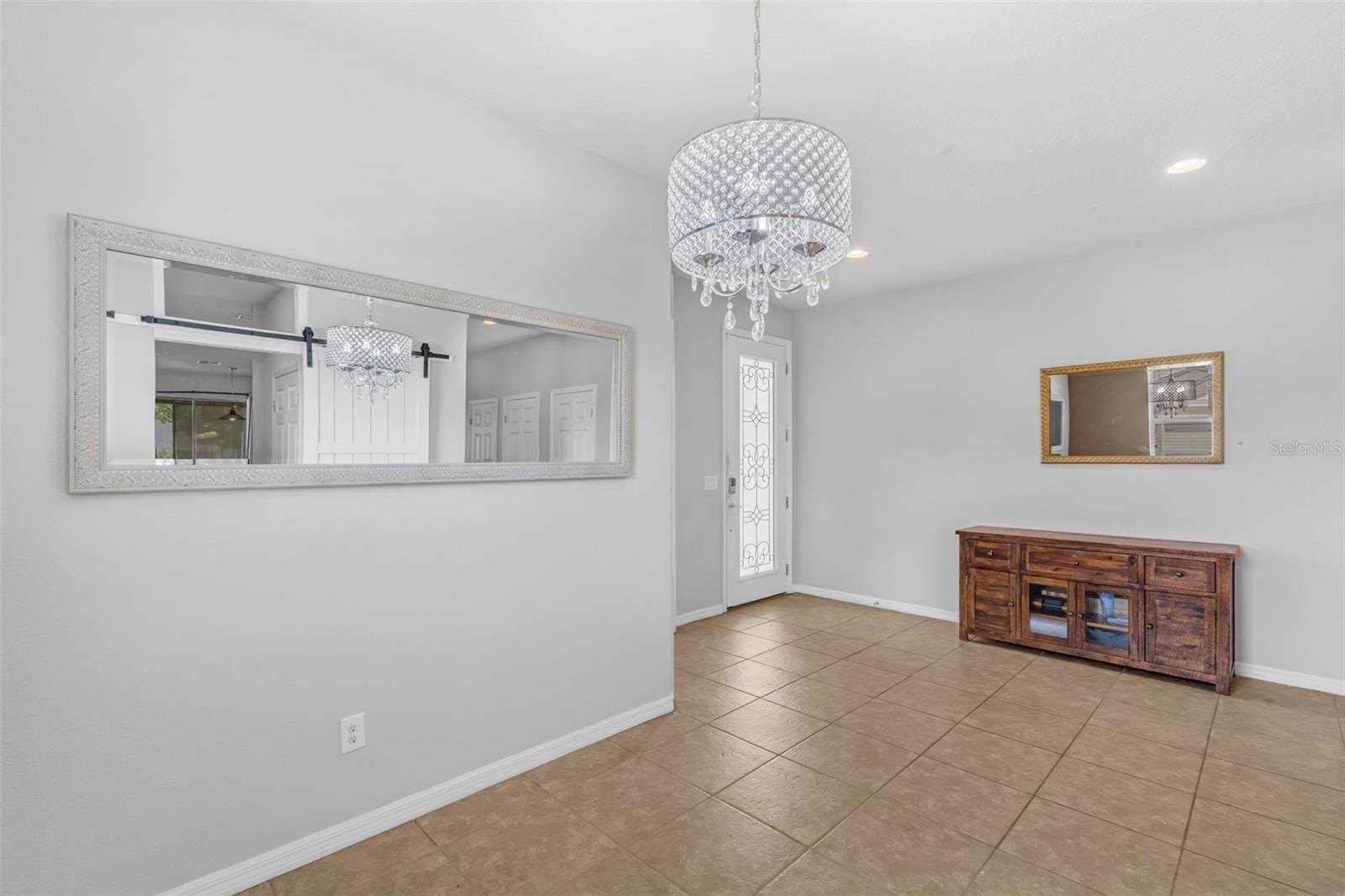 Image 9 of 42 For 1641 Regal River Circle