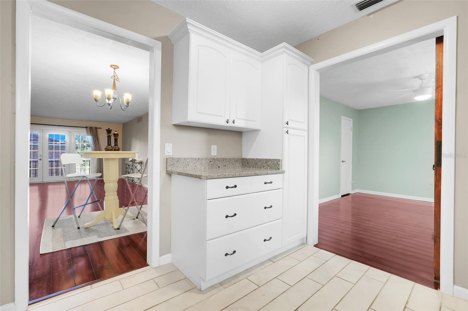 Image 10 of 33 For 4310 Lake Underhill Road D