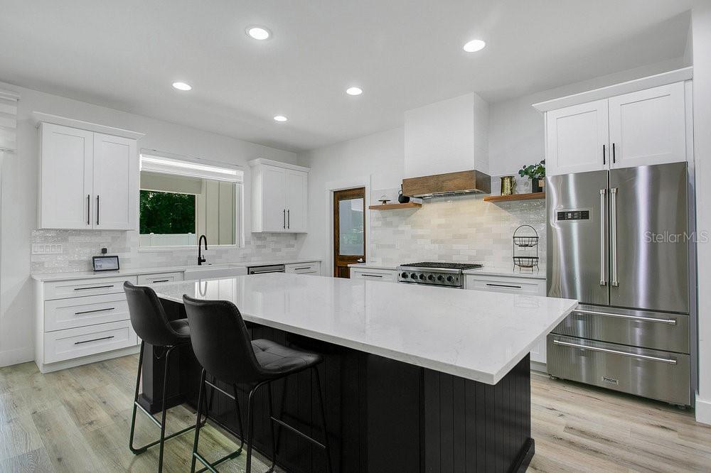 Image 7 of 28 For 30502 Seaforth Drive