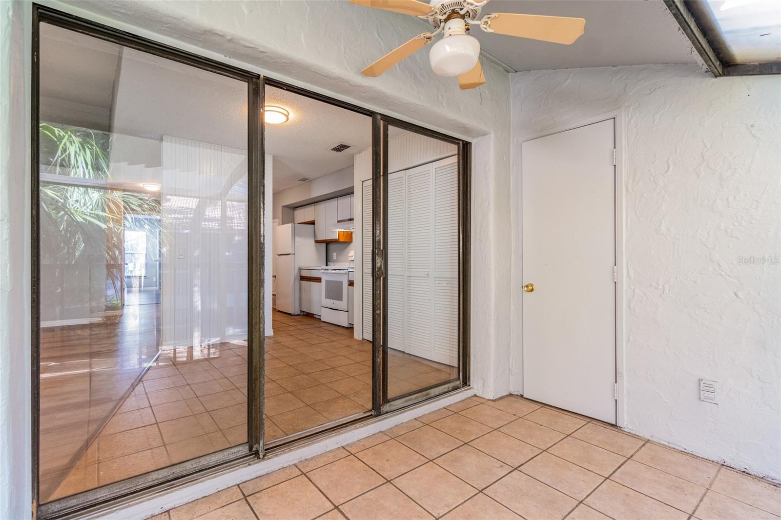 Image 19 of 41 For 4706 Sutton Terrace 111a2