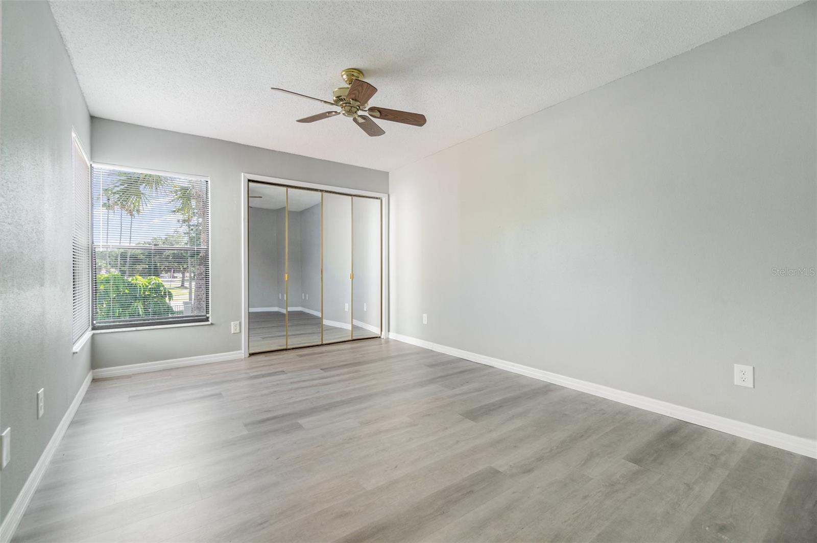 Image 25 of 41 For 4706 Sutton Terrace 111a2