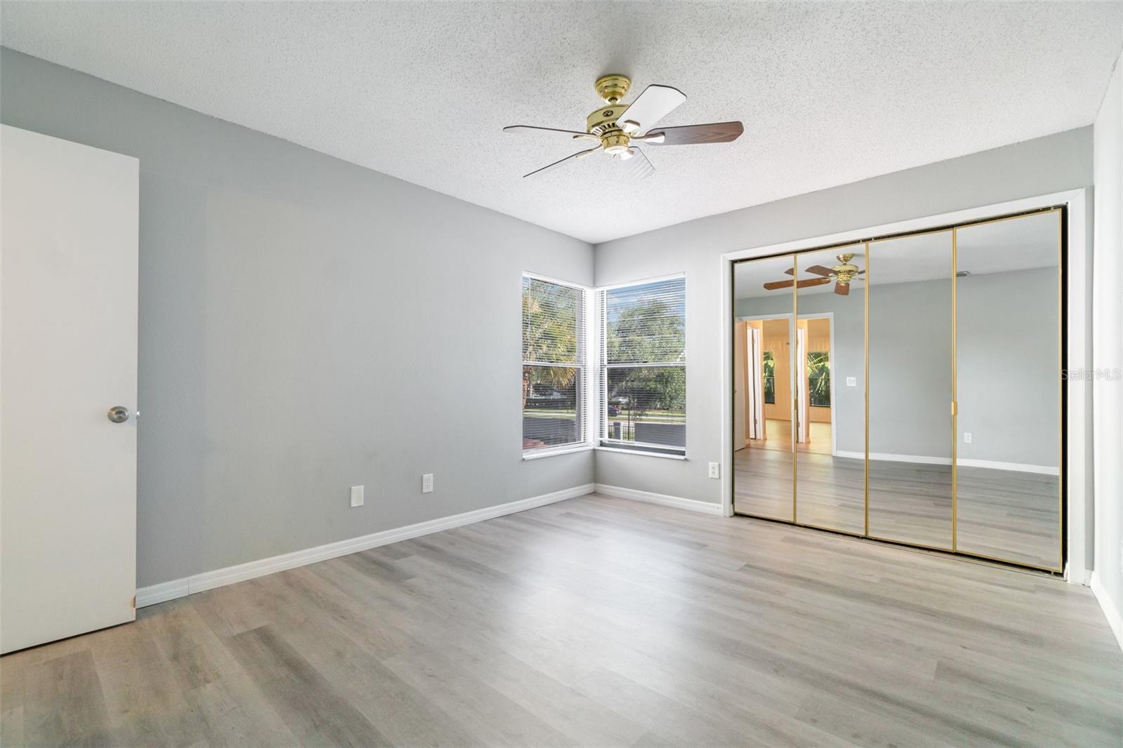 Image 29 of 41 For 4706 Sutton Terrace 111a2