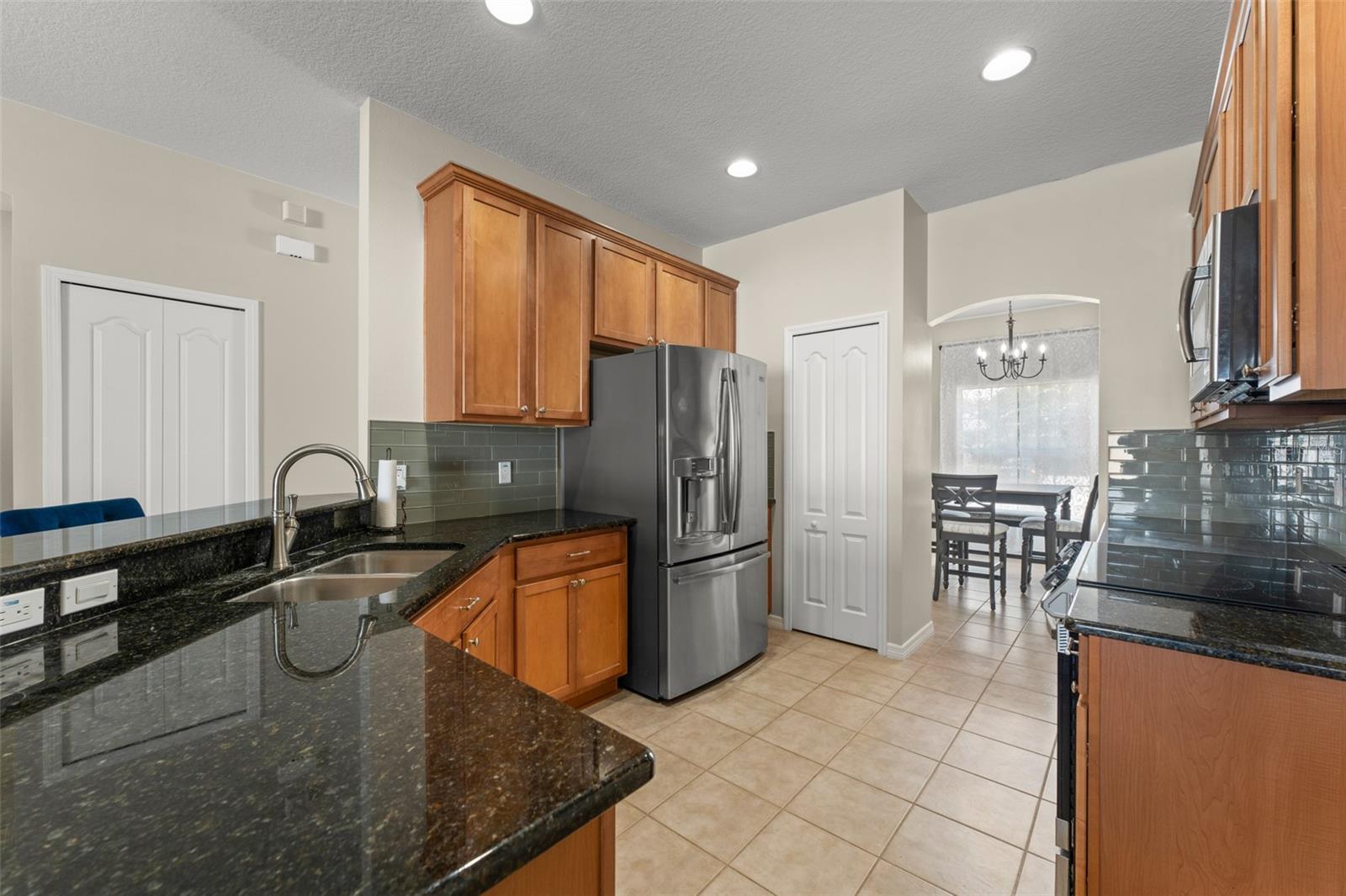 Image 11 of 42 For 706 Grandhaven Way
