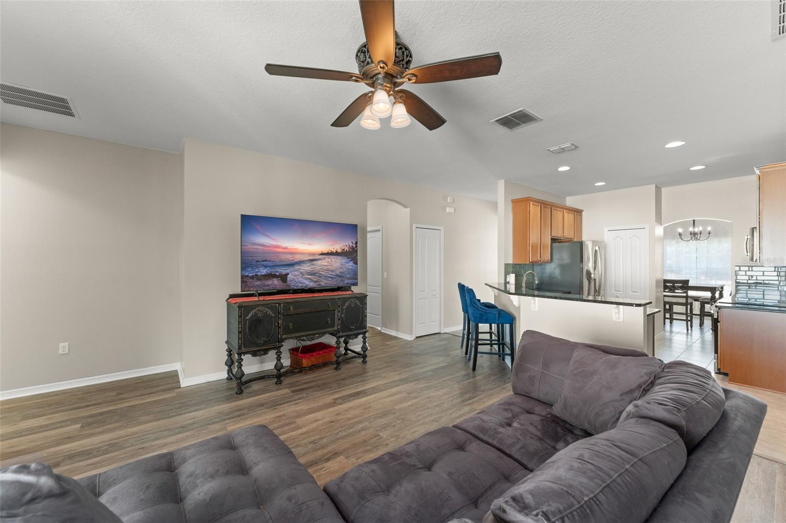Image 13 of 42 For 706 Grandhaven Way