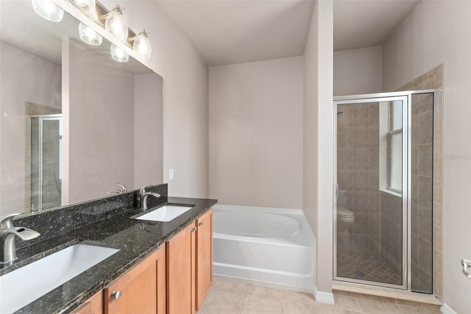 Image 19 of 42 For 706 Grandhaven Way