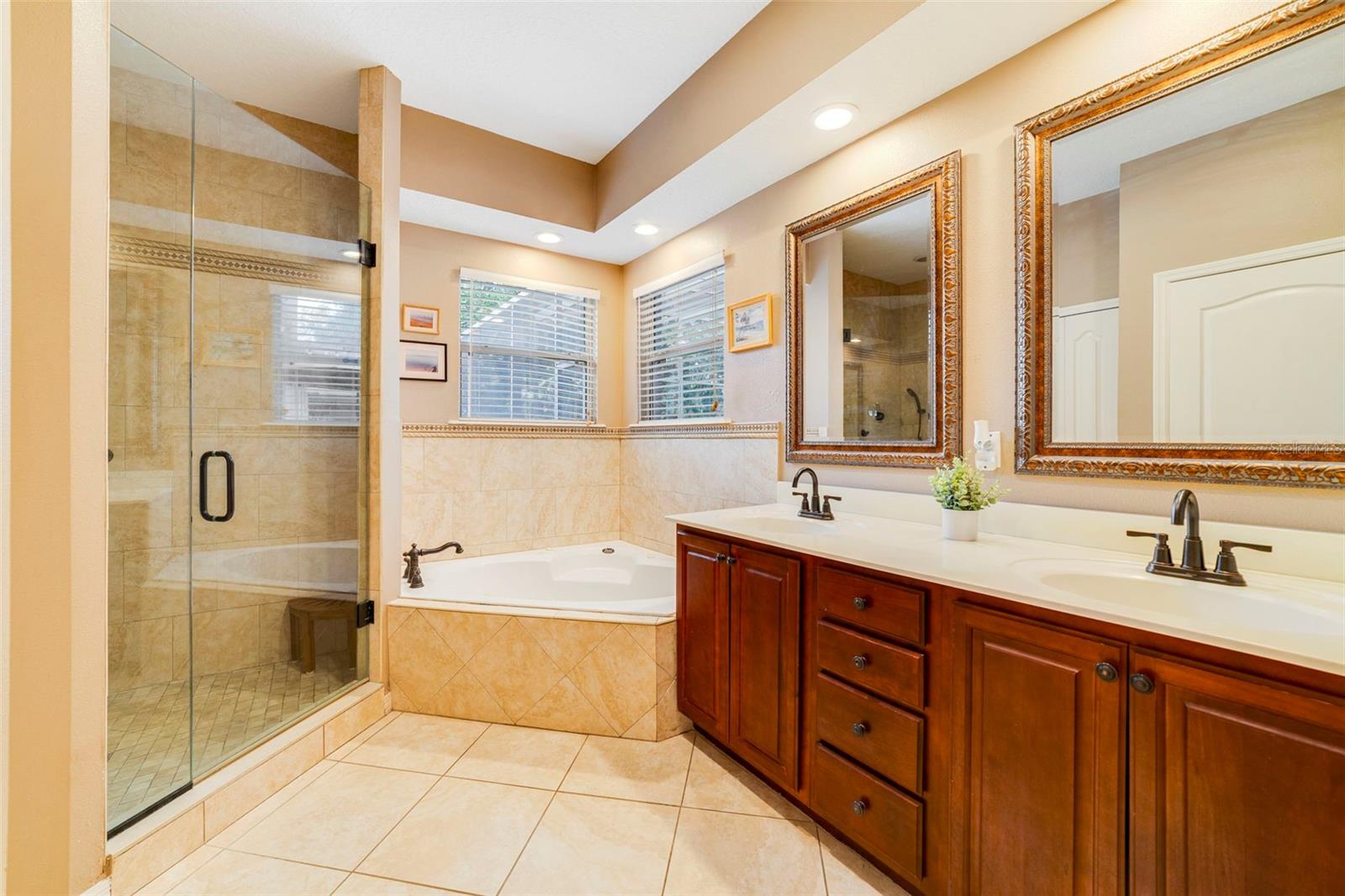 Image 12 of 20 For 12727 Woodbury Oaks Drive