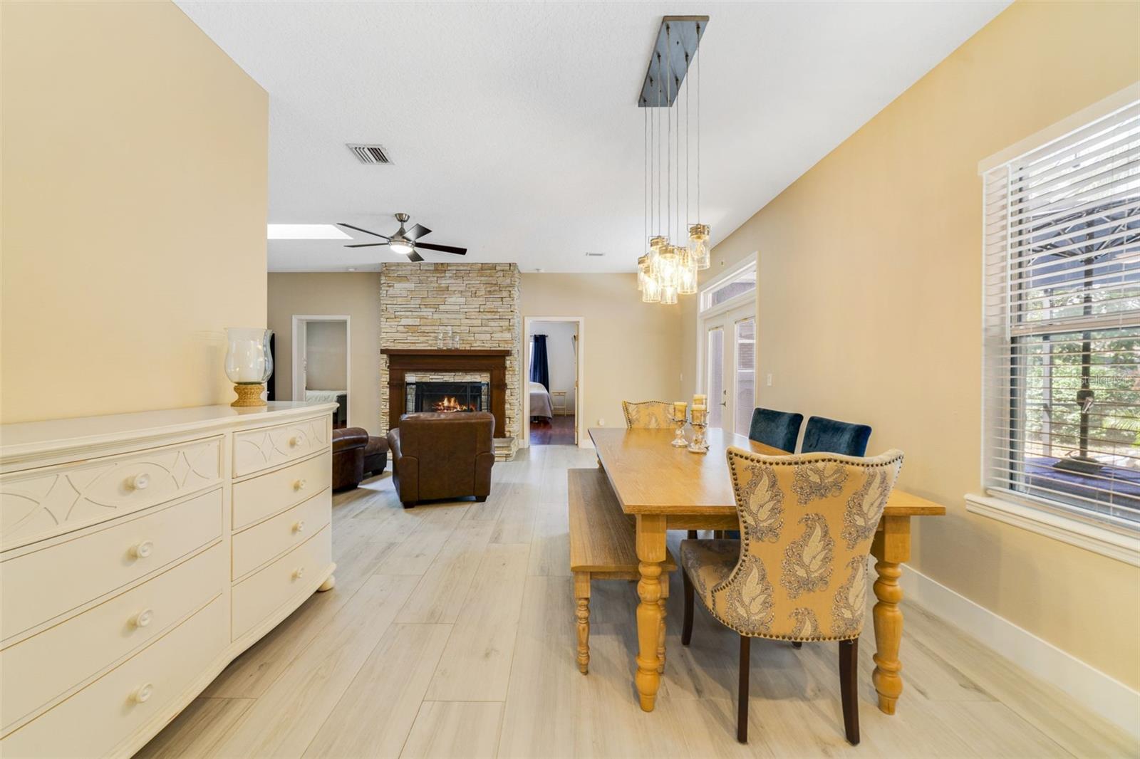 Image 6 of 20 For 12727 Woodbury Oaks Drive