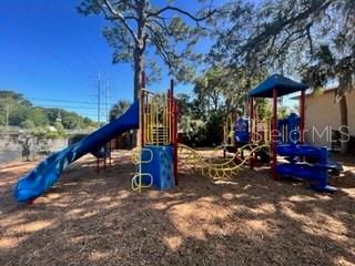 Image 4 of 20 For 825 Cypress Street