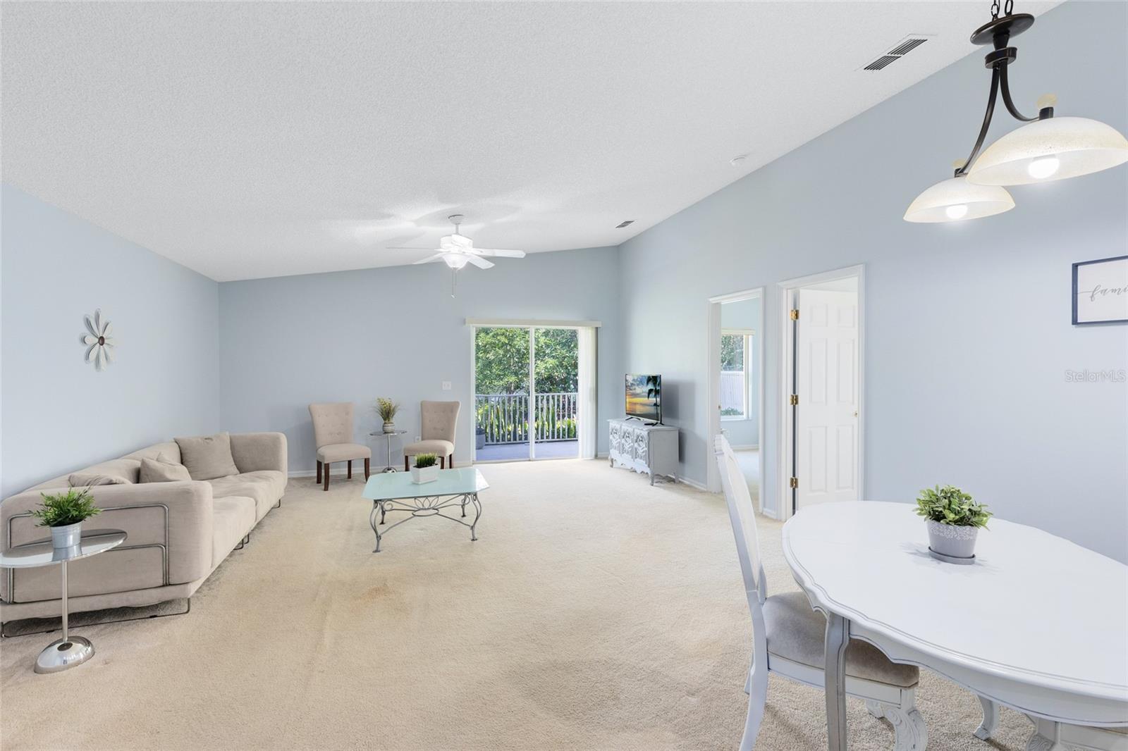 Image 11 of 35 For 13342 Briar Forest Court