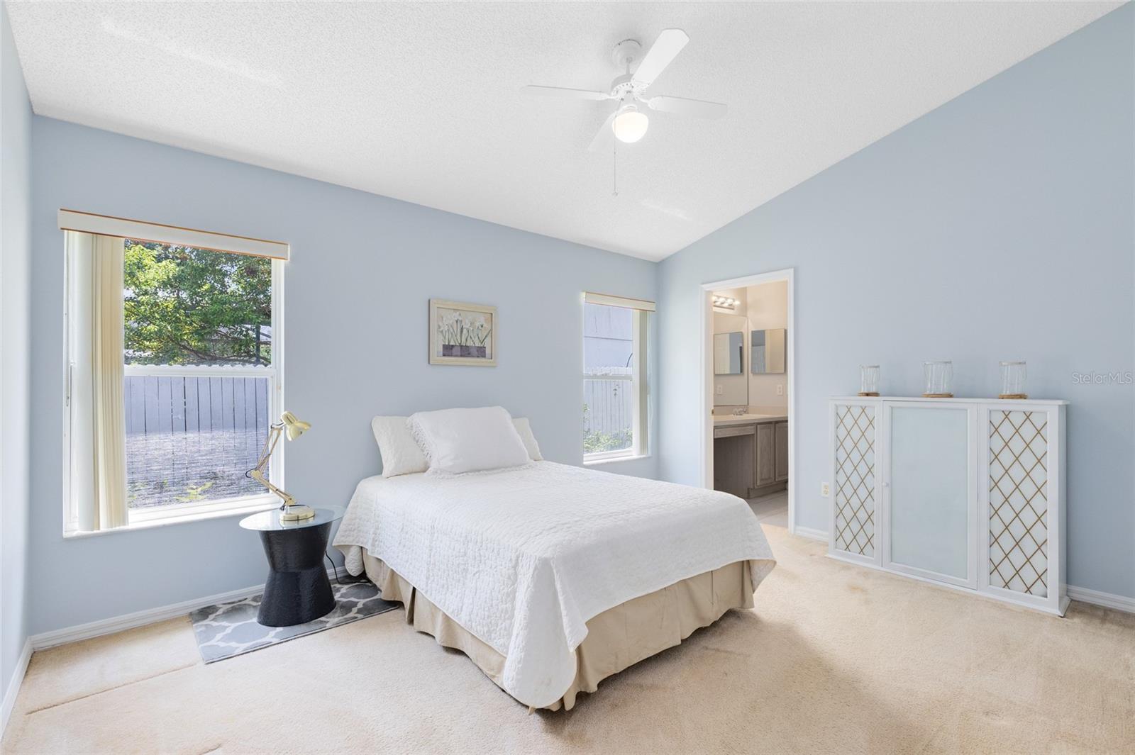 Image 17 of 35 For 13342 Briar Forest Court