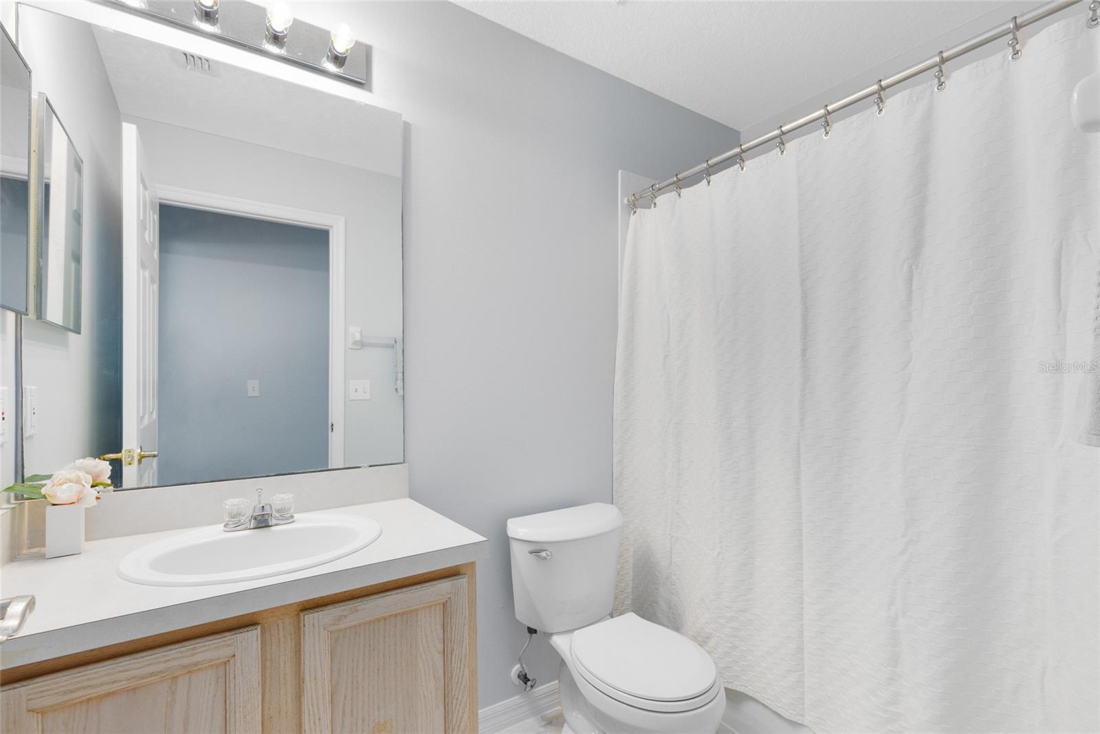 Image 23 of 35 For 13342 Briar Forest Court