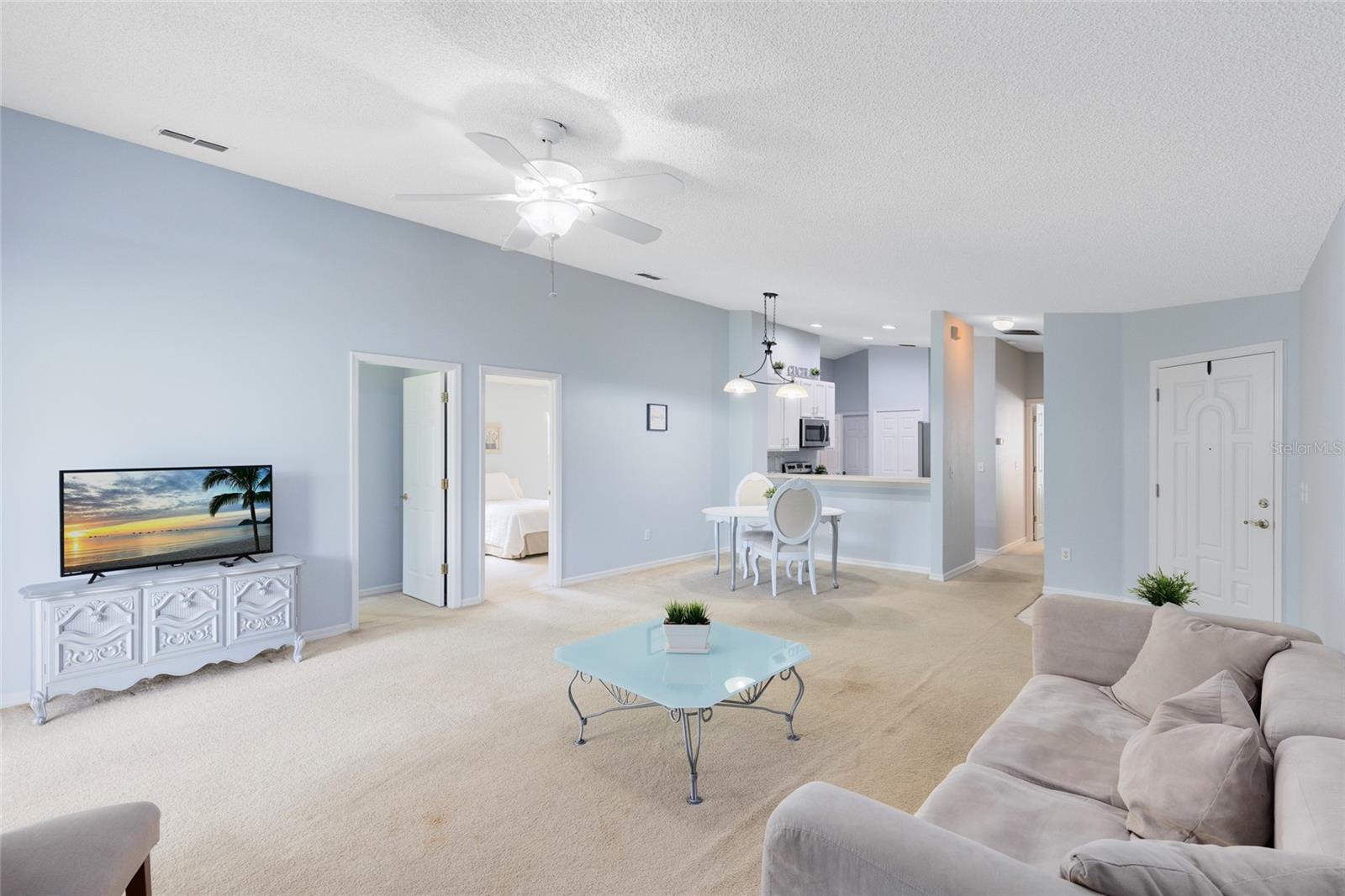 Image 9 of 35 For 13342 Briar Forest Court