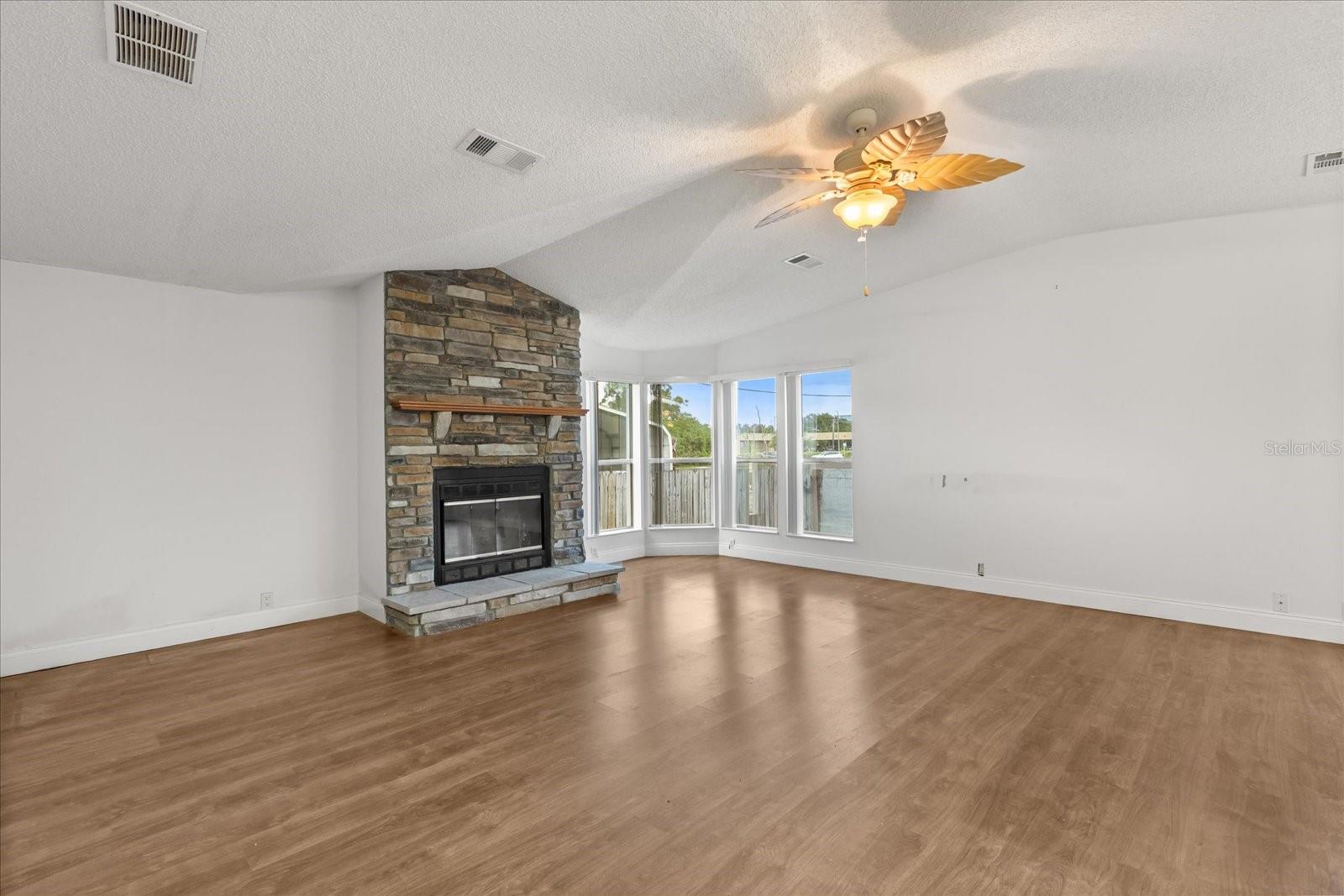 Image 3 of 29 For 1134 Luther Drive