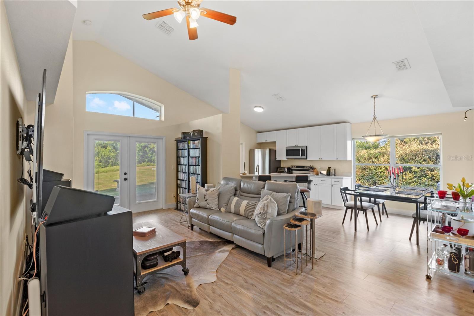 Image 10 of 41 For 10732 Porter Trail